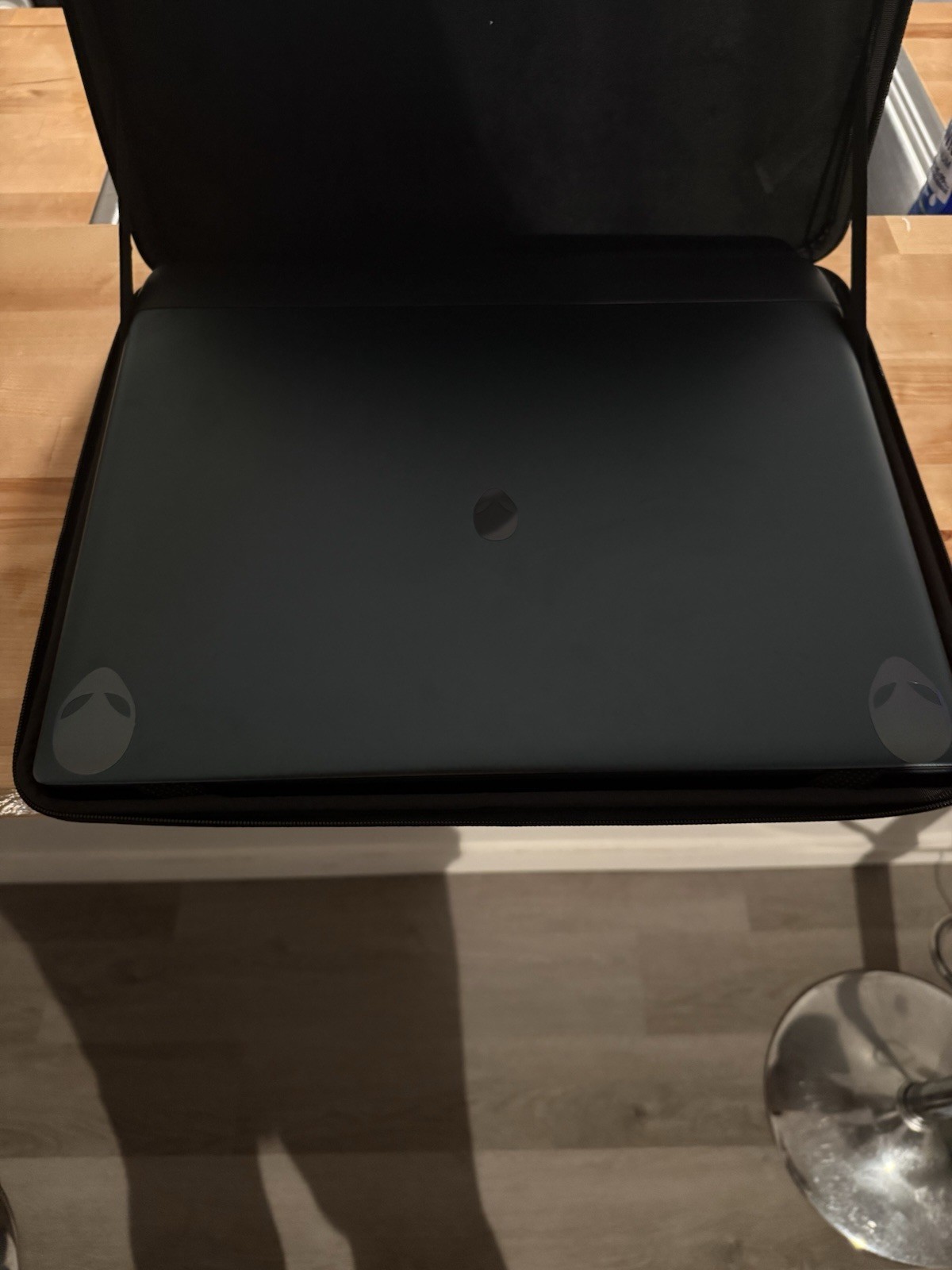 ALIENWARE AREA 51 18 Inch Screen Gaming Pc 64 GB Nvidia 2 Tb Storage Rtx5090