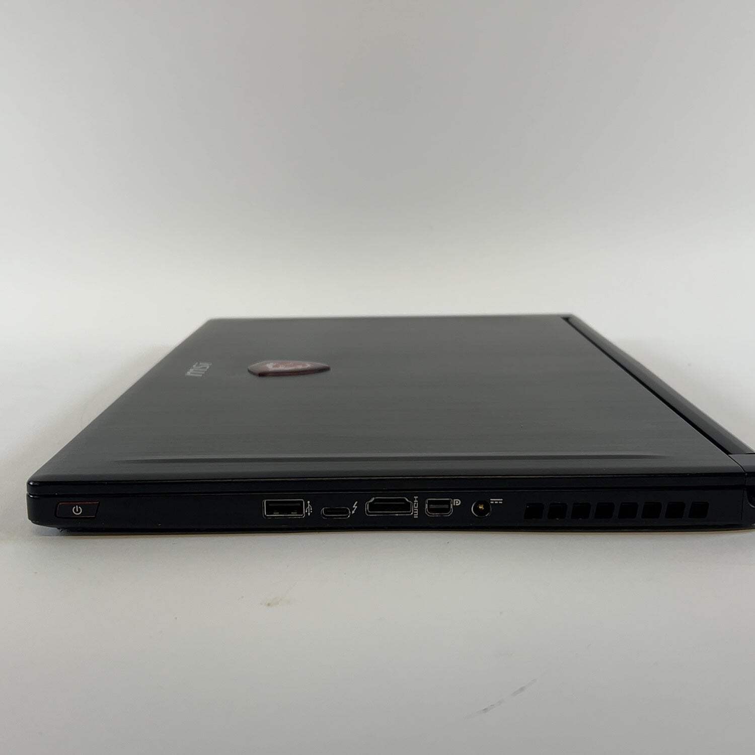 MSI Stealth GS63VR Pro MS-16K2 i7-7700HQ 32GB RAM 256GB SSD 480GB SSD GTX 1060