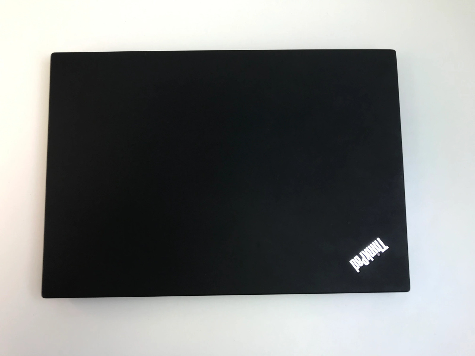 Lenovo ThinkPad P14s G2 21A0001MUS 14″ Workstation – R5 – 16GB RAM – 256GB SSD