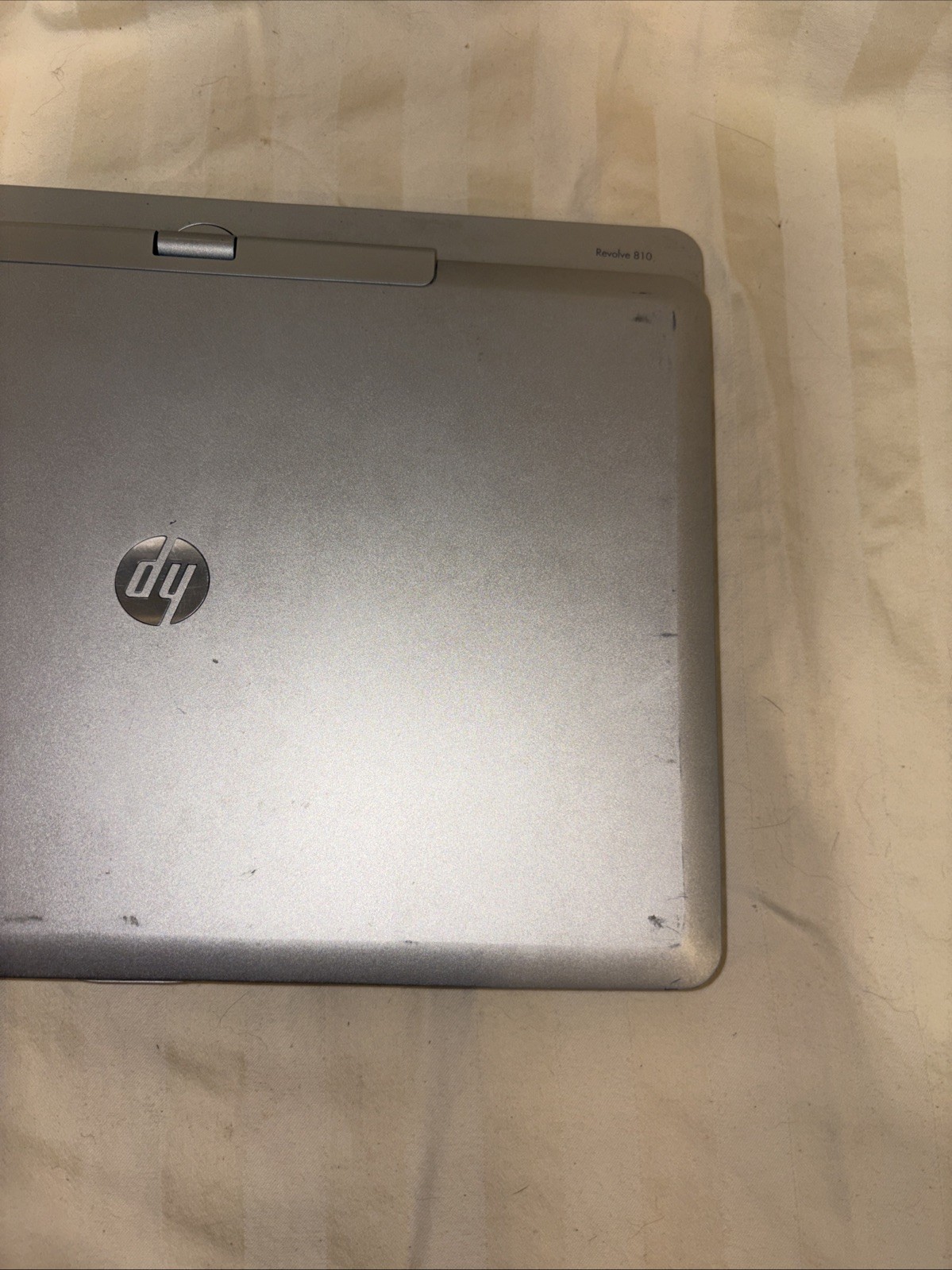 HP EliteBook Revolve 810 G3 – 11.6″ HD, 2.2GHz i5, 4GB RAM, 128GB SSD
