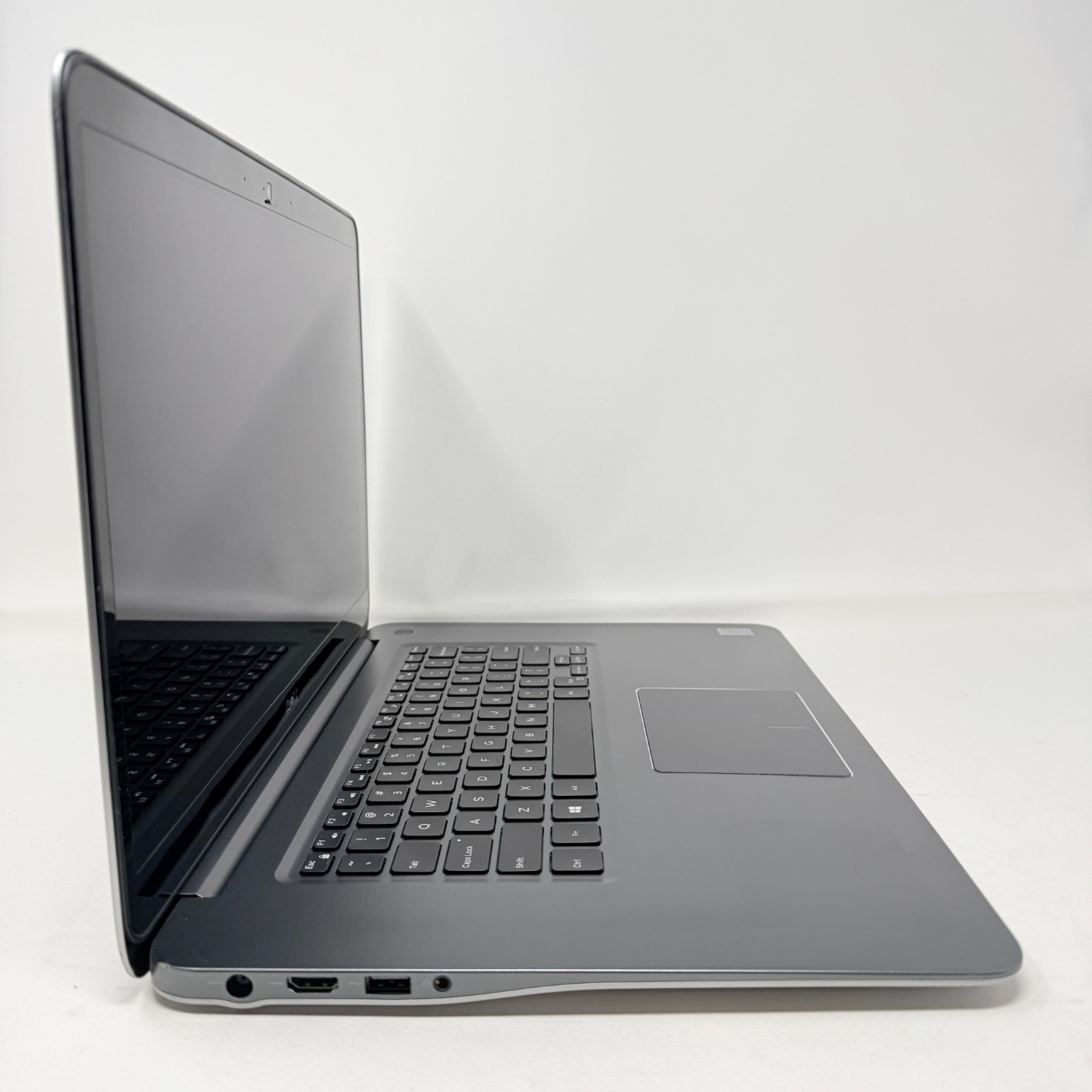 DELL INSPIRON 7548 Touch Laptop Intel i5-5200U 2.20 GHZ | 8GB RAM | 256GB SSD