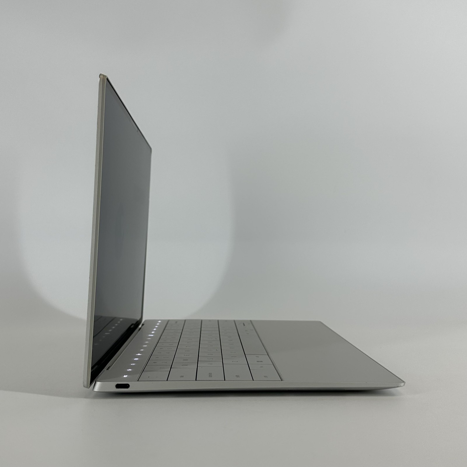 Dell XPS 13 Plus 9320 Silver FHD+ 2.1 GHz i7-1260P 32GB 1TB SSD – Bad Camera