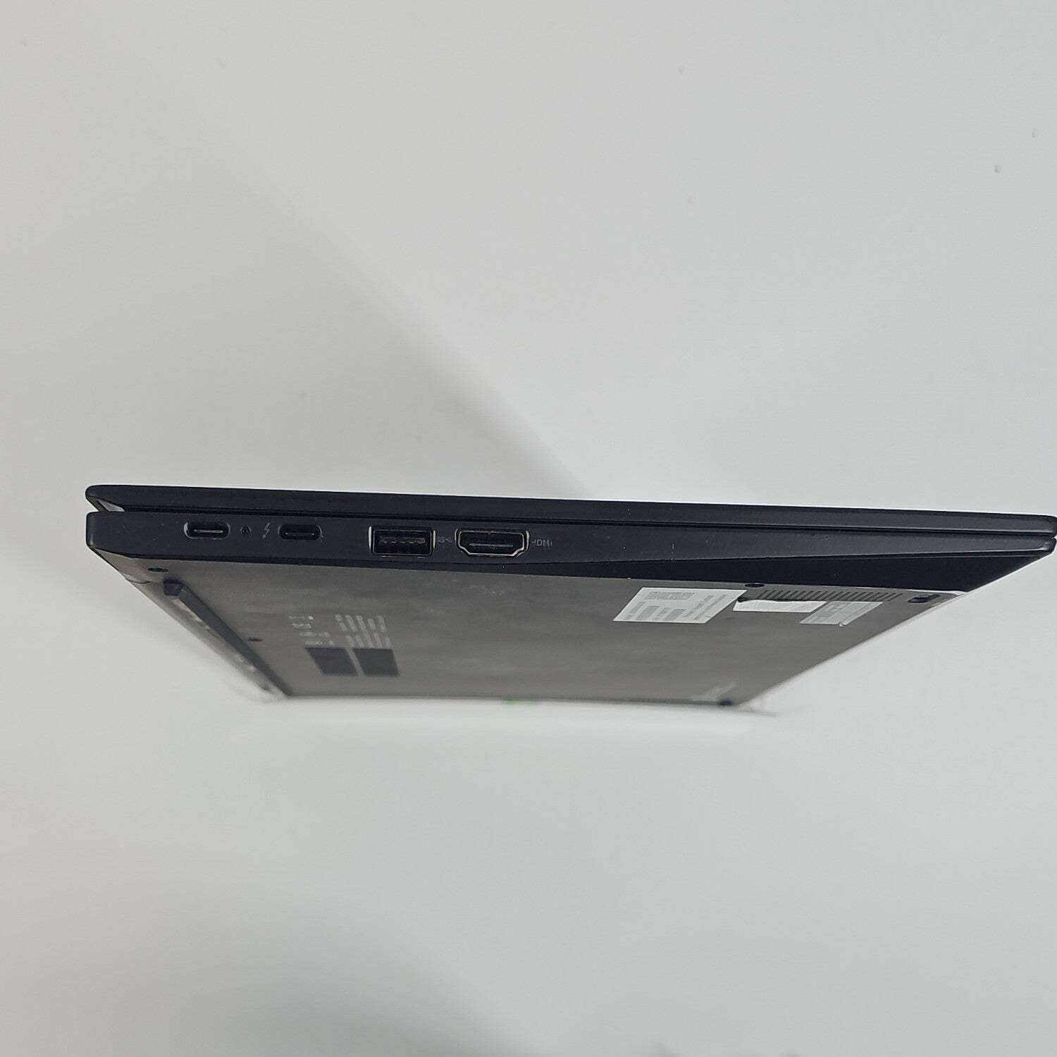 Lenovo ThinkPad X1 Carbon Gen 8 13.3″ i5-1145G7 2.6GHz 16GB RAM 512GB SSD