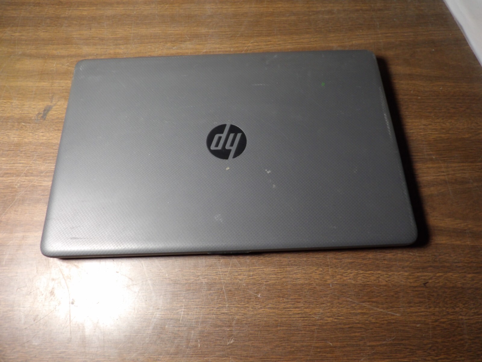 HP 255 G7 NOTEBOOK AMD RADEON A6-9225 R4 8GB RAM **MISSING ONE KEY **NO HD