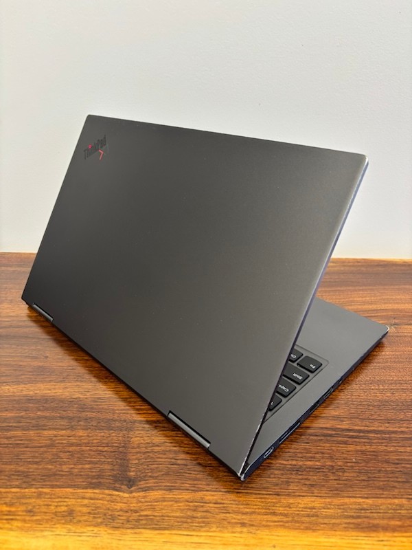 Lenovo ThinkPad X1 Yoga Gen 5 14″ Touch i5-10310U 1.7GHz 16GB 256GB SSD Win11P