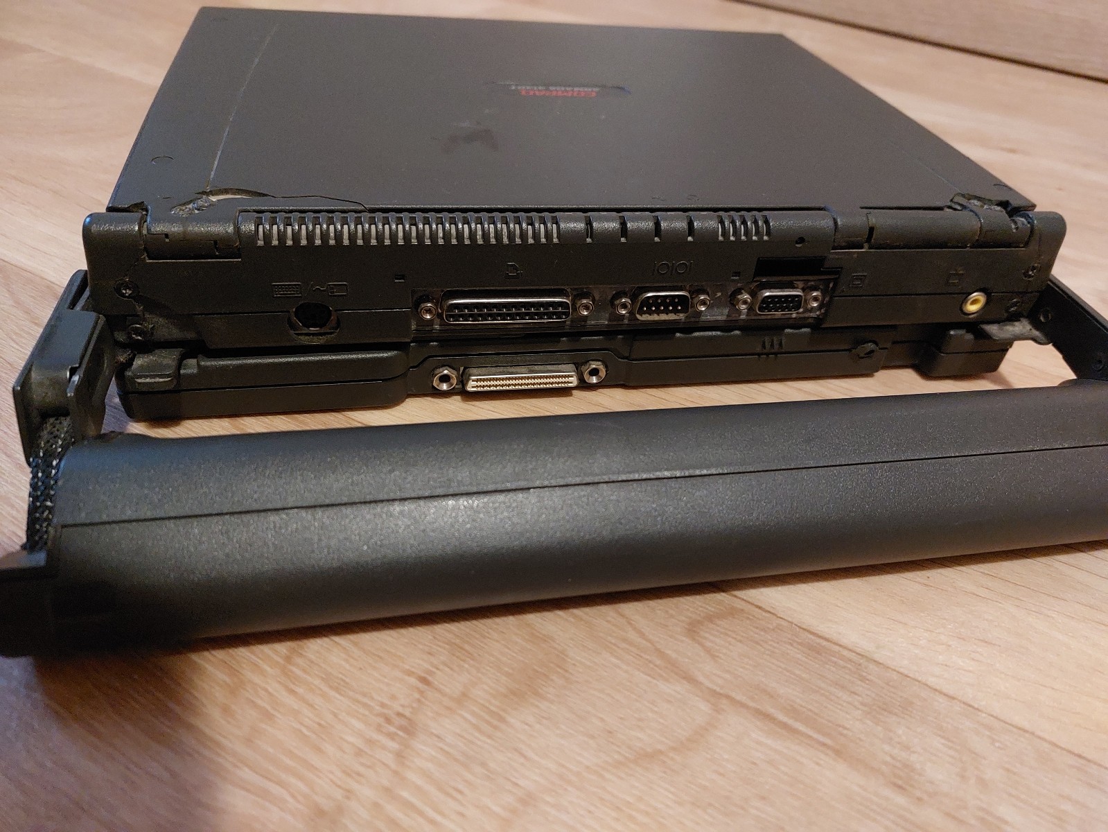 Compaq Armada 4130T (old notebook + docking station)