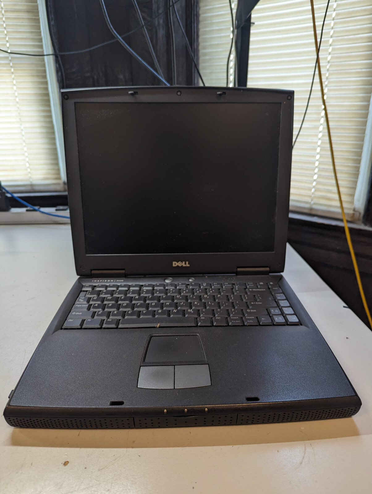 Dell Inspiron 2650 FOR PARTS ONLY no hard drive