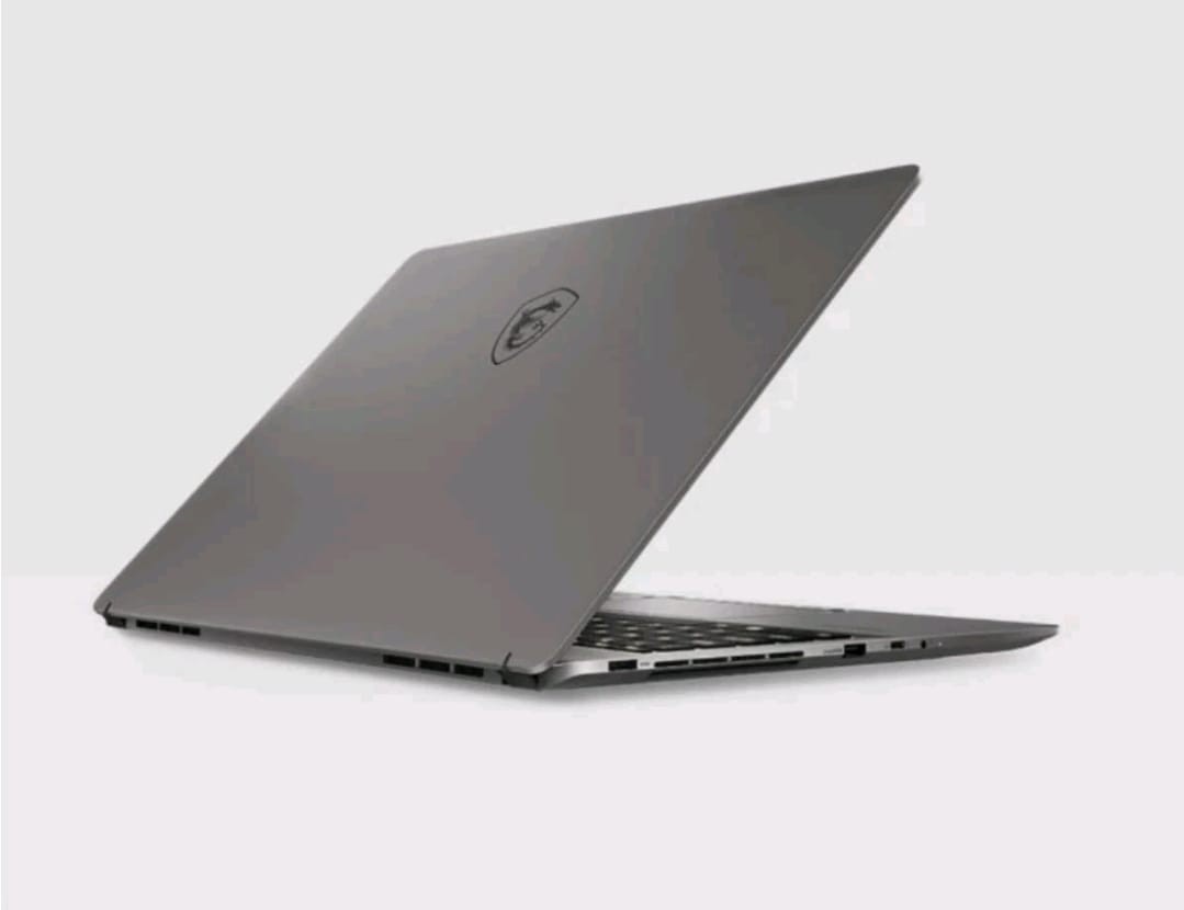 MSI Creatorpro Z16HX Studio B13VJTO-067US i9-13950HX, RTX2000, RAM 32GB, 1TB SSD