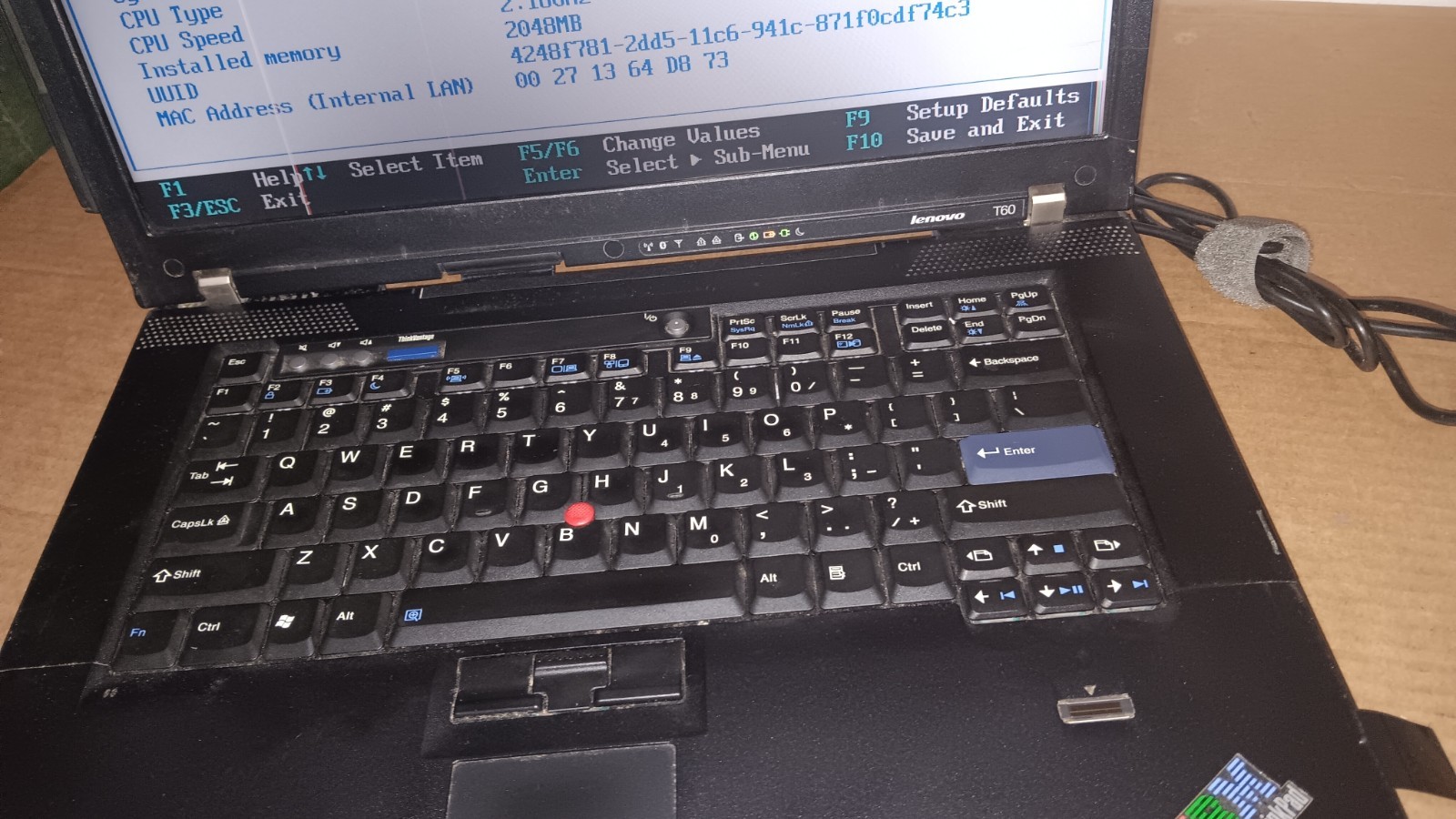 Lenovo Thinkpad T60 Laptop intel Core 2 Duo 2.16 GHz 15.4″ LCD Screen Type 8741