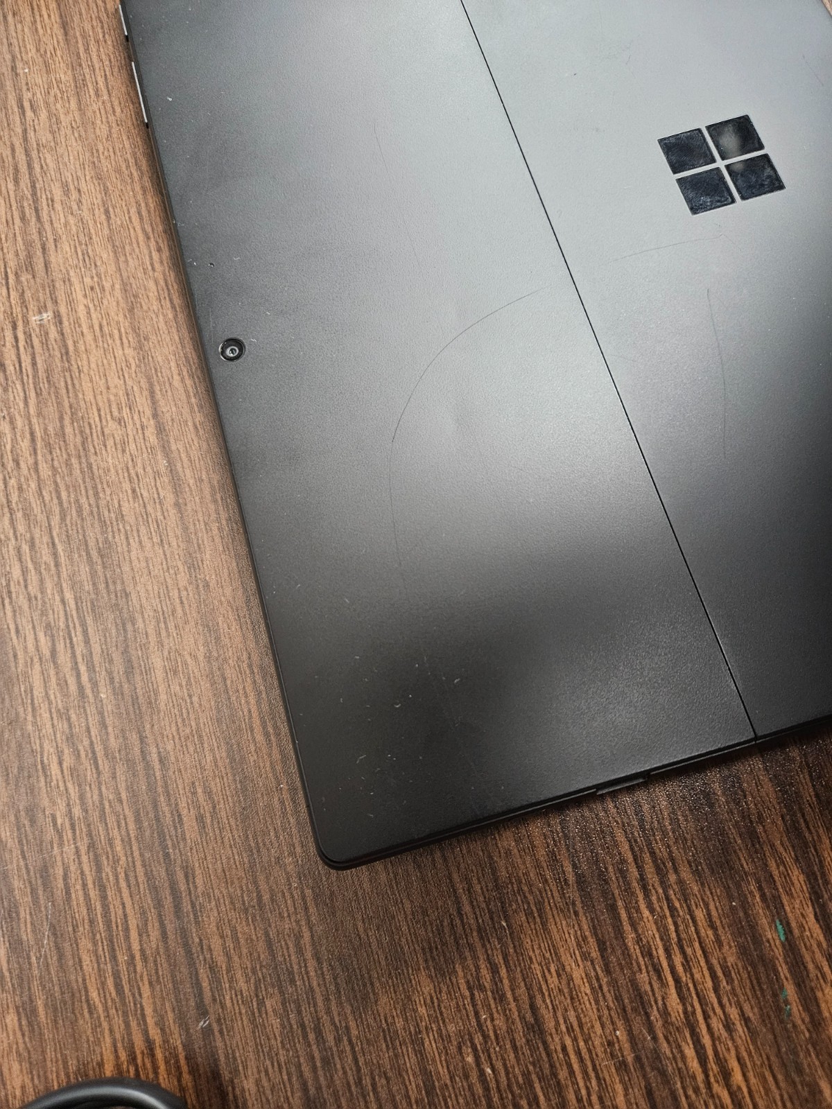 Microsoft Surface Pro 7 1866 Core i5-1035G4 1.10GHz 8GB 256GB Tablet Only