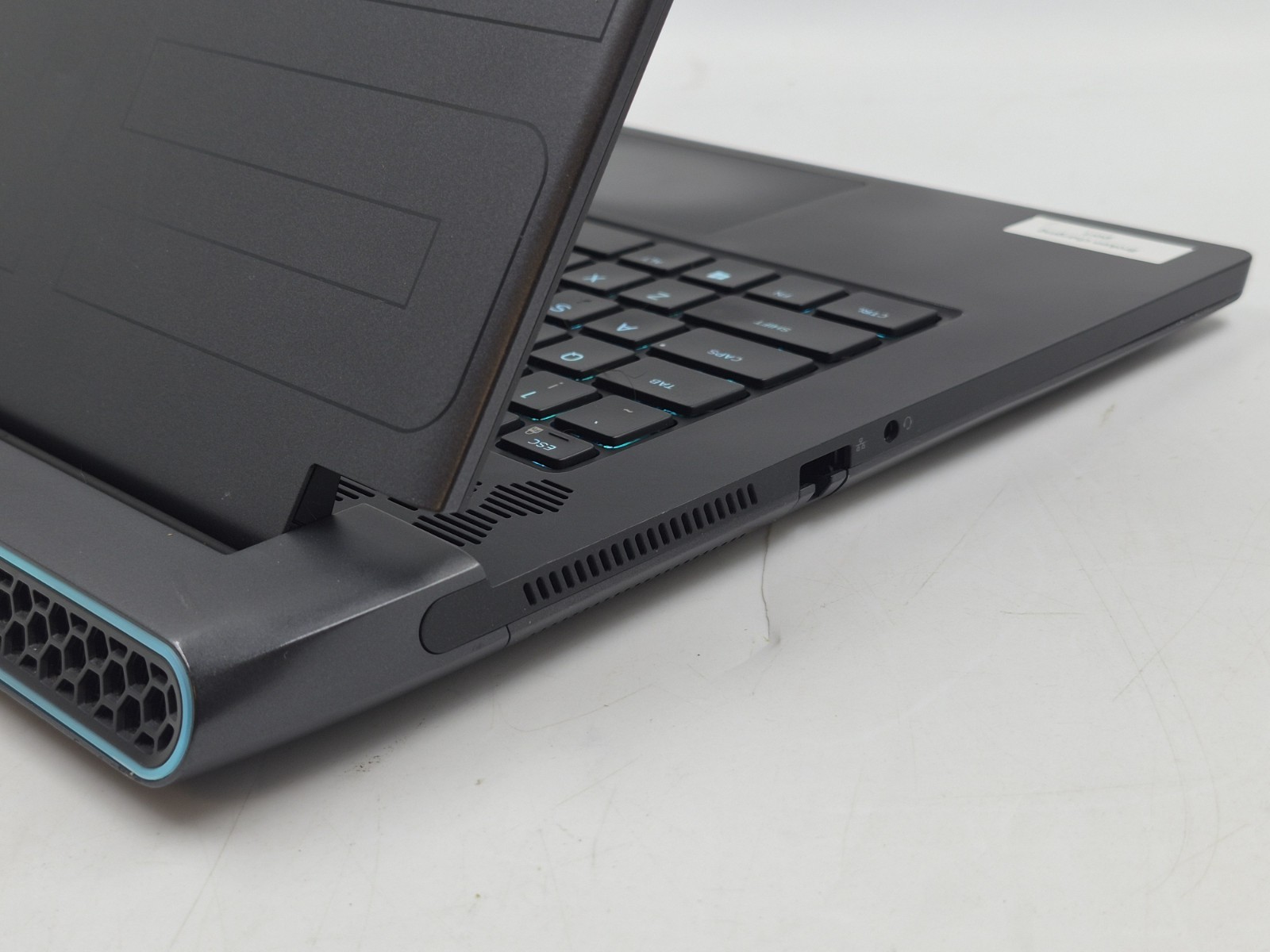 Dell Alienware m15 R6 i7-11800H 2.30GHz 32GB RAM 1TB NVMe W11P -Read Description