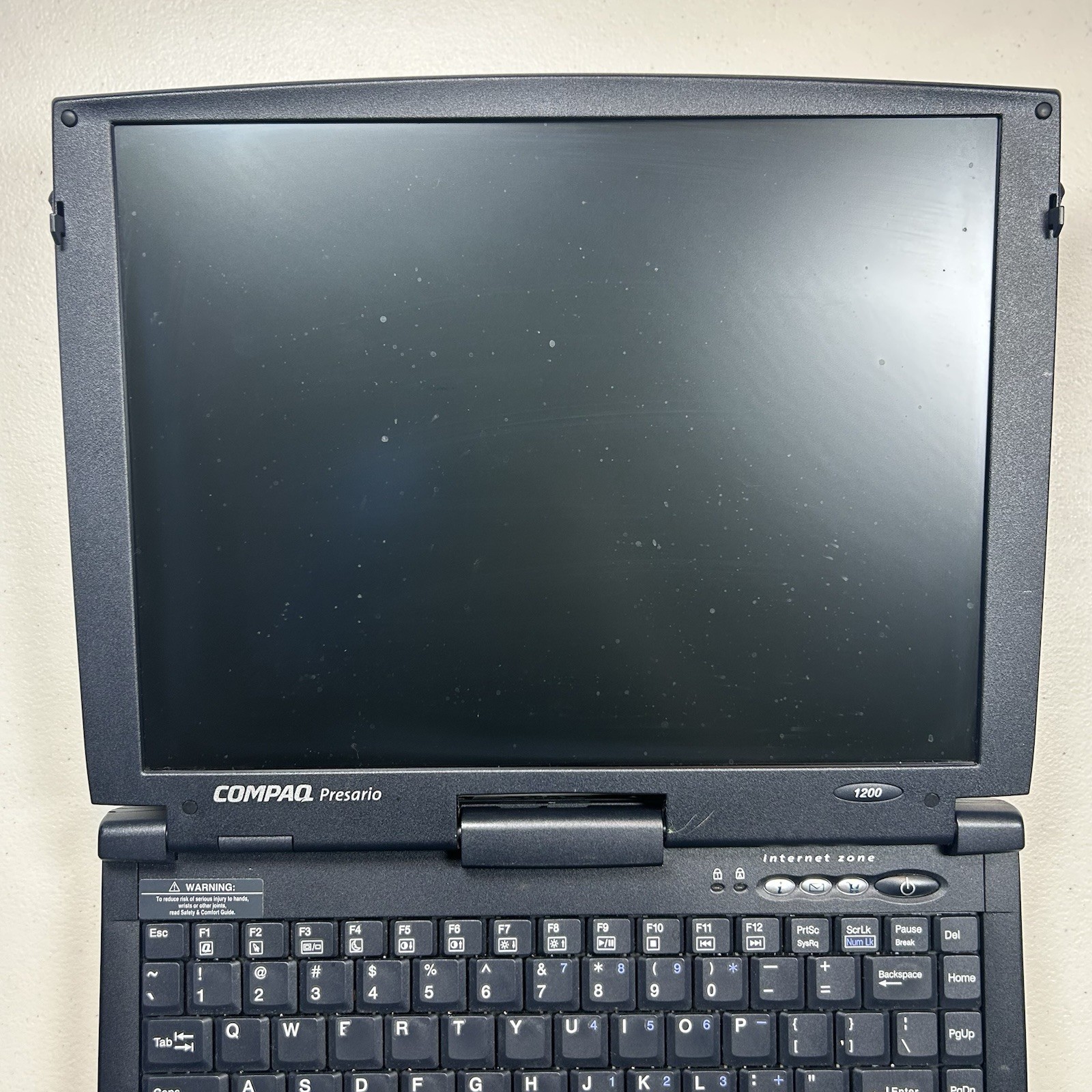 Compaq Presario Laptop CM2100 12XL401 1456VQL1Q-2 Parts Only 1200 Series READ