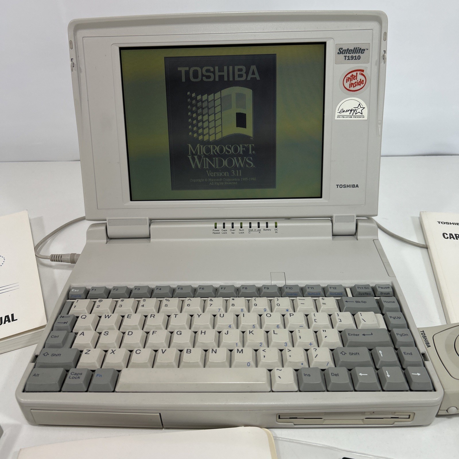 Toshiba Satellite T1910/200 Laptop Computer Vintage Boot to Windows 3.11 and Dos