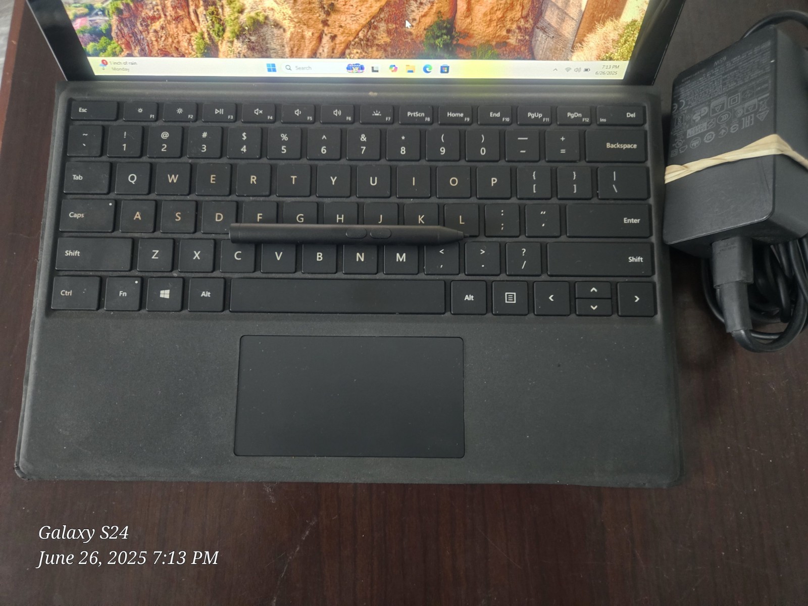Microsoft Surface Pro 7 1866 Core i7-1065G7 1.3GHz 16GB 256GB Win 11