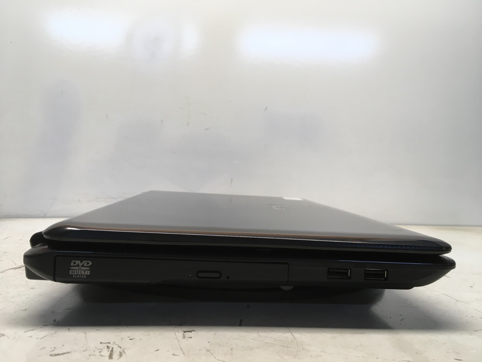 Asus K50I-RBBGR05 Intel Pentium Dual-Core T4400 2.2GHz 3 GB NO HDD