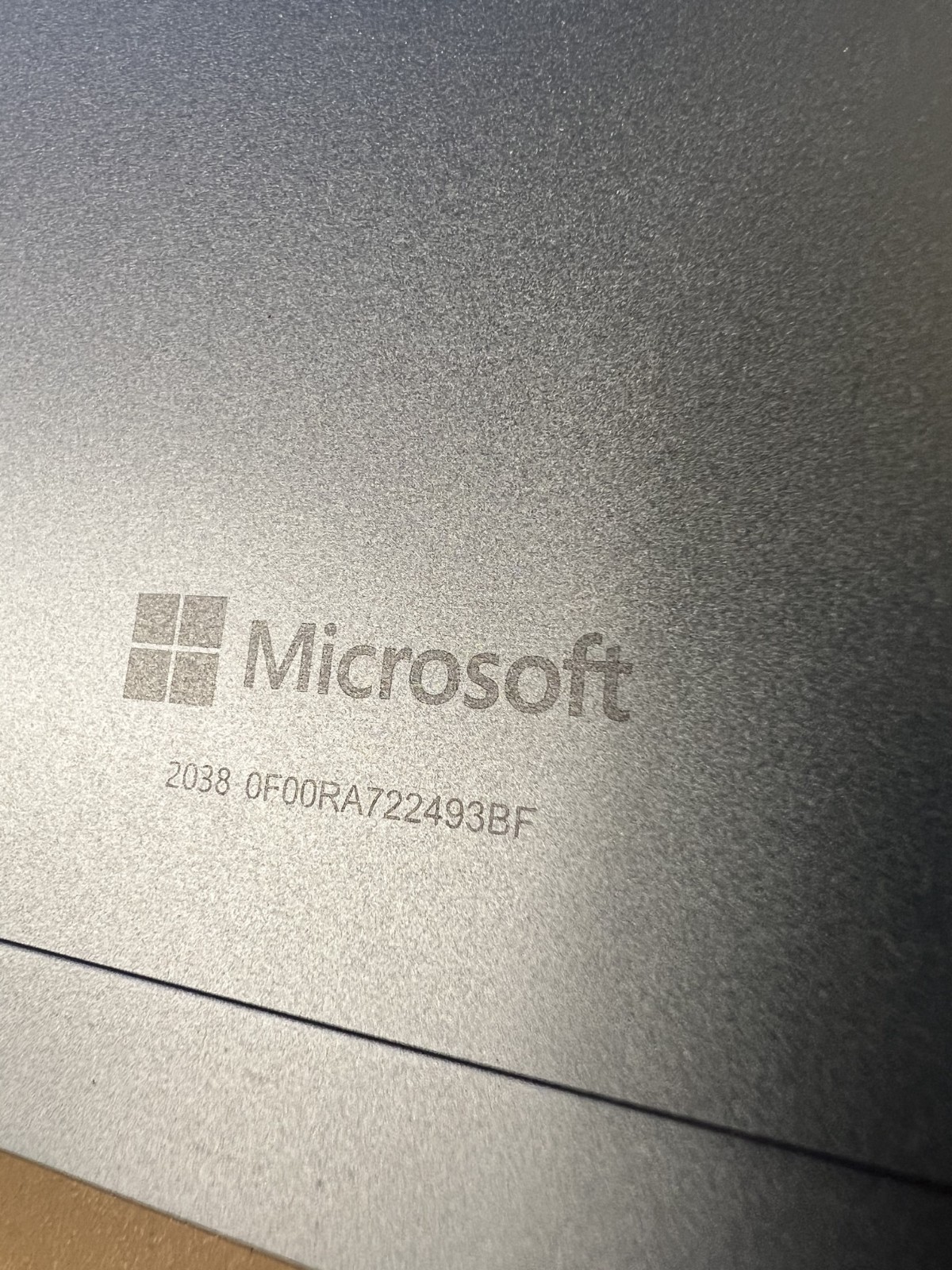 Microsoft Surface Pro 9 13″ i5-1235U 8GB RAM 2038 Sapphire AS-IS No Screen *BENT