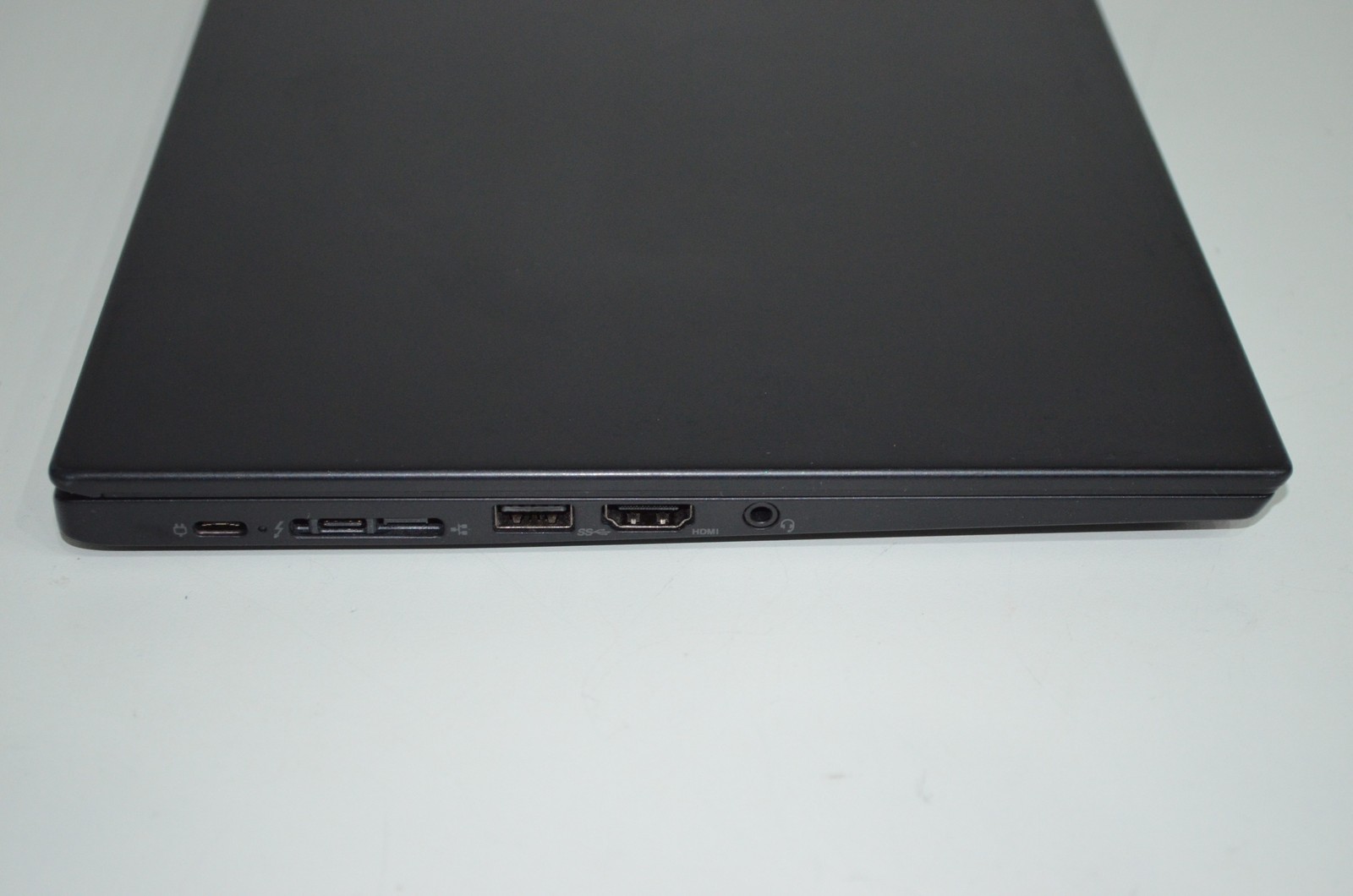 Lenovo ThinkPad X280 – Intel Core i3-8130U 2.20 GHz – 8GB RAM – No HDD