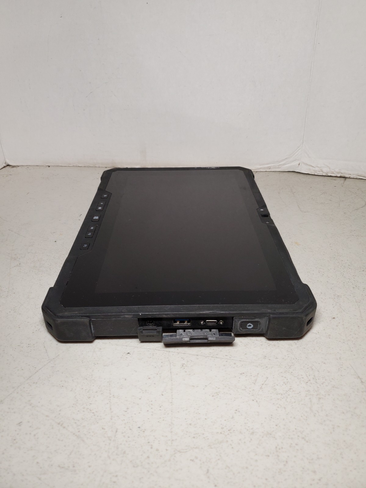 Dell Latitude 12 Rugged 7202 11.6″ M-5Y71 8GB RAM 256GB SSD WIN10 NO BATTERY #69