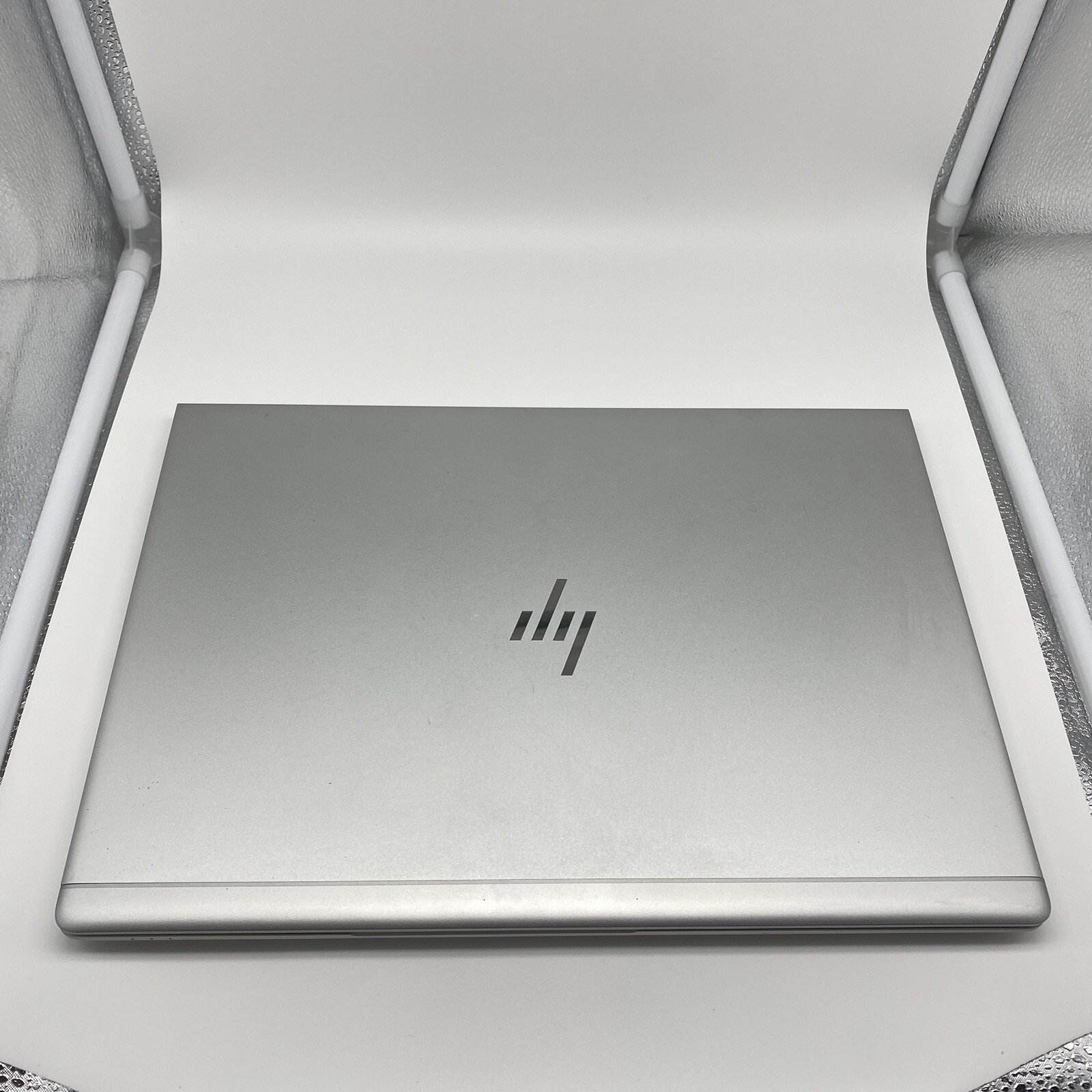 HP Elitebook 840 G6 14″ FHD | i5-8265U 1.60GHz | 8GB RAM | No SSD/OS | GRADE B