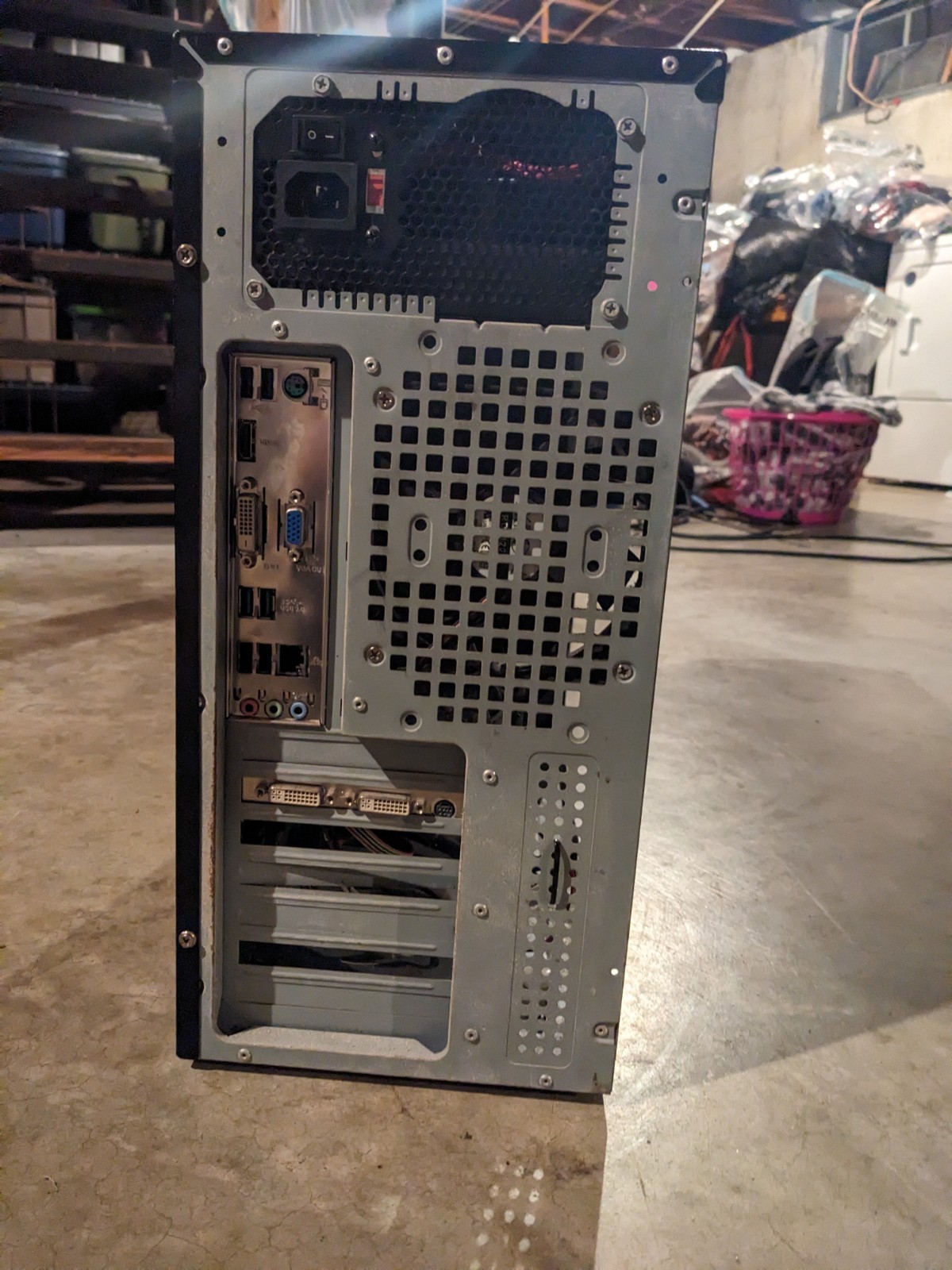 LOCAL PICKUP ONLY – Xion Xon II / Apevia X-Cruiser For Parts PC Lot