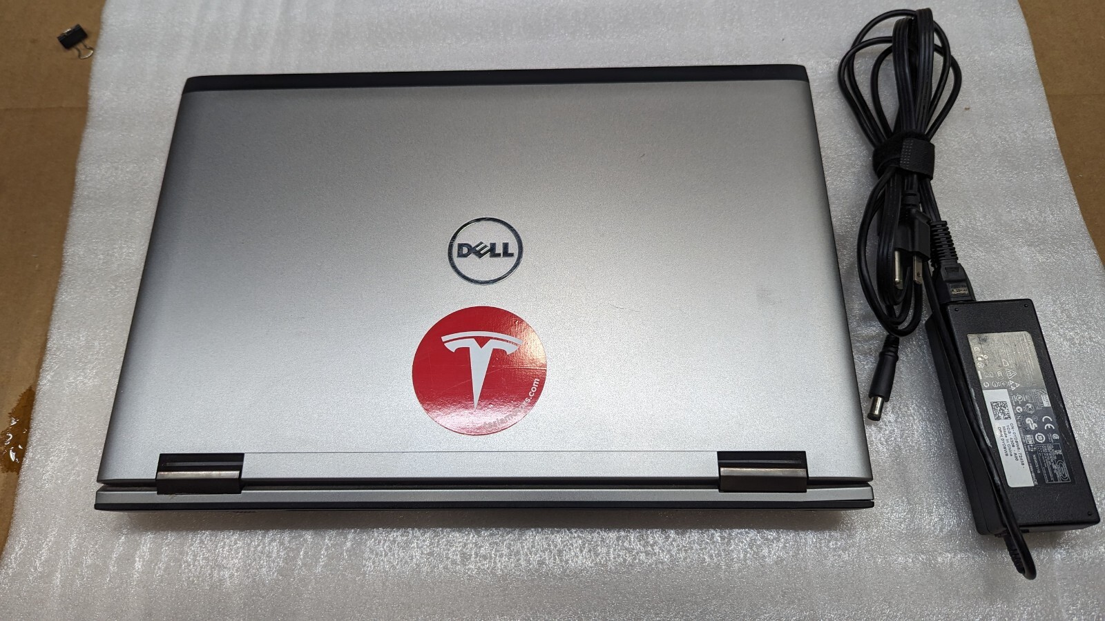 Dell System Vostro 3750 Laptop Core i3-2330M @ 2.20GHz 8GB RAM 200GB HDD