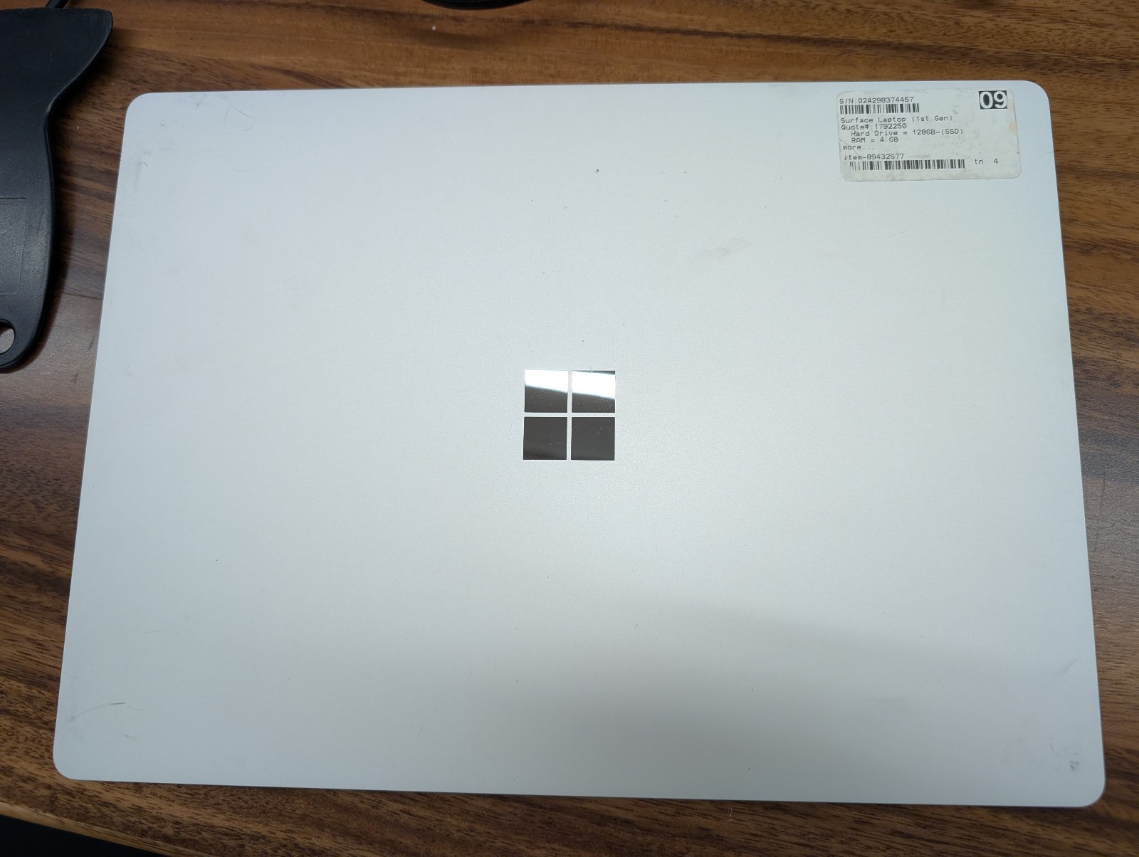Microsoft Surface Laptop 1st Gen IntelCorei5-7200U 4GB RAM 128GB SSD Win10Pro -4