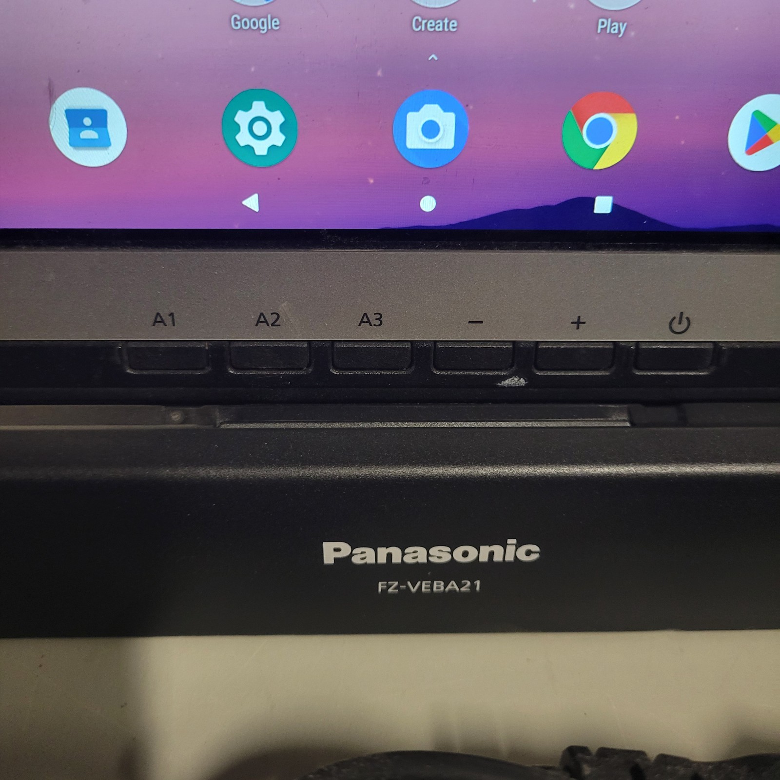 Panasonic TOUGHBOOK FZ-A3 4GB/64GB Great Condition – Dock and Charger Included