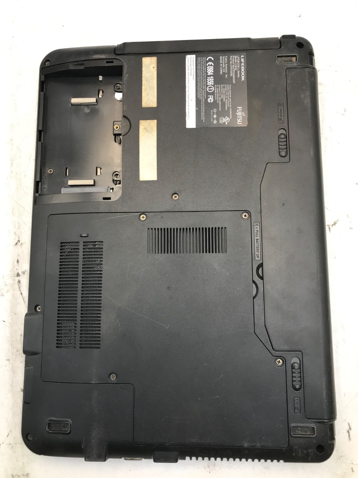 Fujitsu LifeBook LH532 Intel Core i3 NVIDIA GeForce GT 620M- 14″ -BAD JACK-MZ