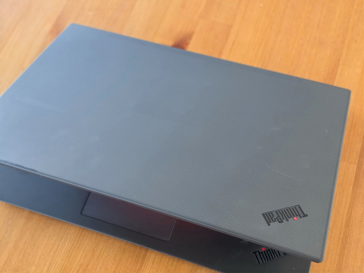 Lenovo ThinkPad P1 Gen 3 i9-10885H 16GB 15″ 4K HDR 3840×2160 OLED NVIDIA T2000