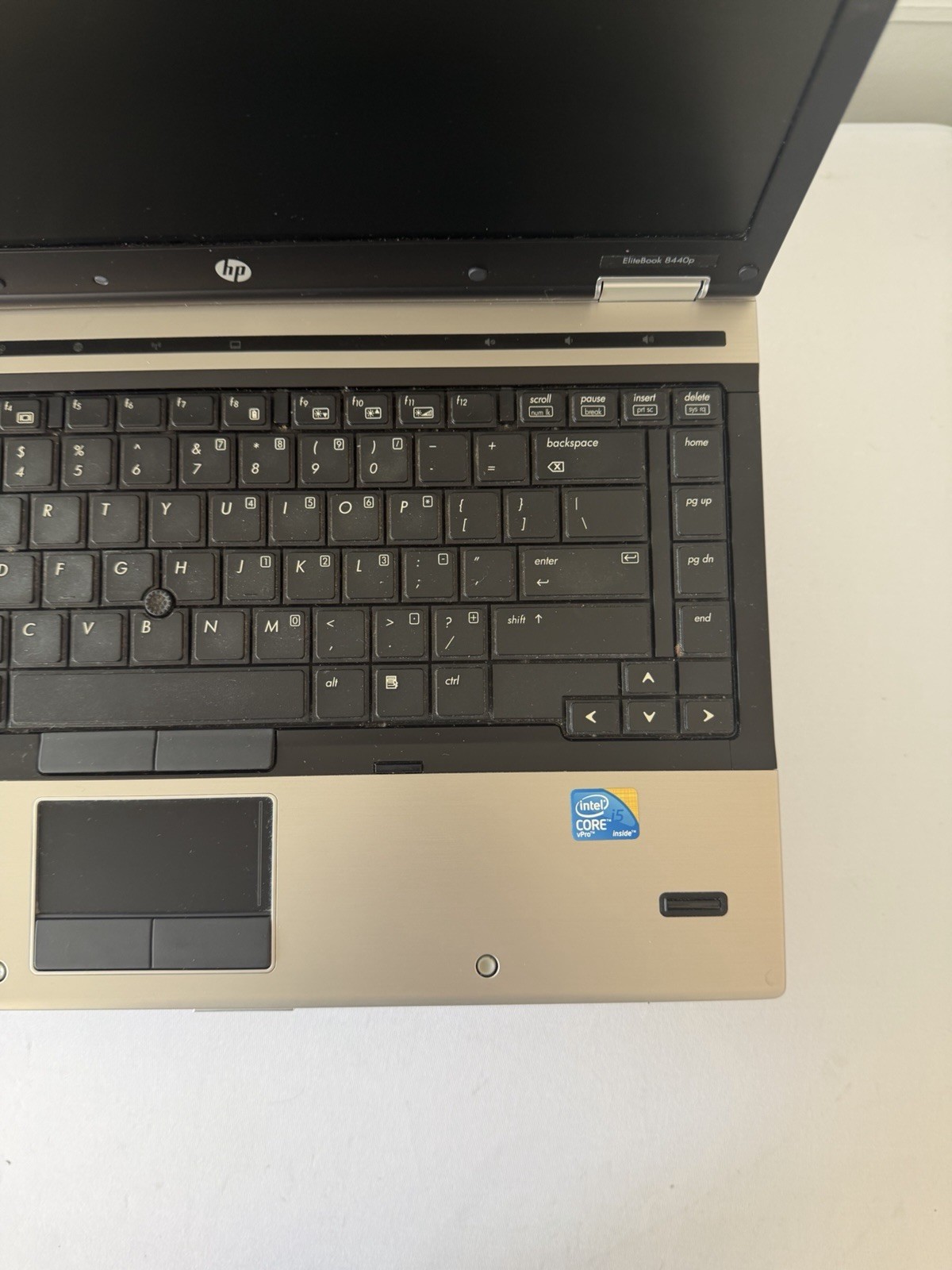 HP Elitebook 8440P Laptop – Good Screen – Intel i5-M520 – RAM 3 GB – Read Des