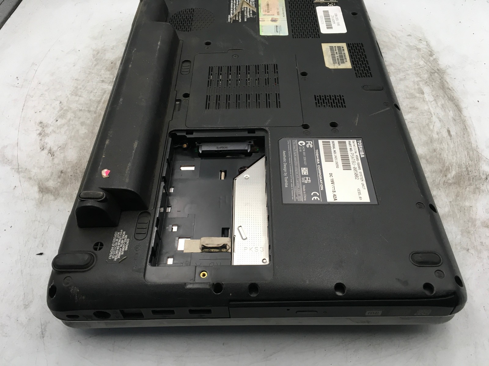 TOSHIBA SATELLITE A505 S6005 -FOR PARTS/REPAIR- INTEL i3-330M – 4GB RAM -READ-BB