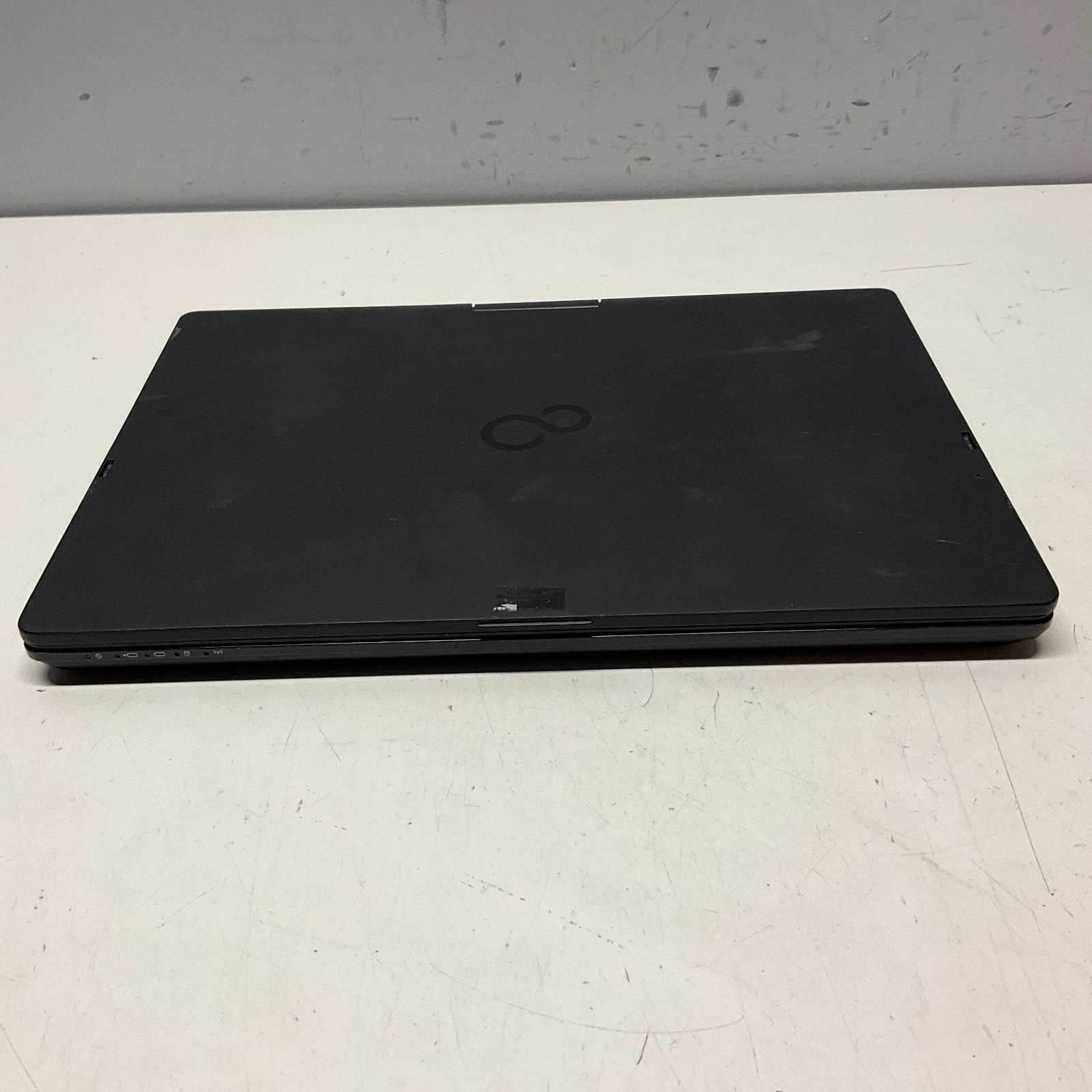 Fujitsu Lifebook T939 Laptop Intel Core i5-8265U @ 1.60 GHz 8GB 256GB SSD NO BAT