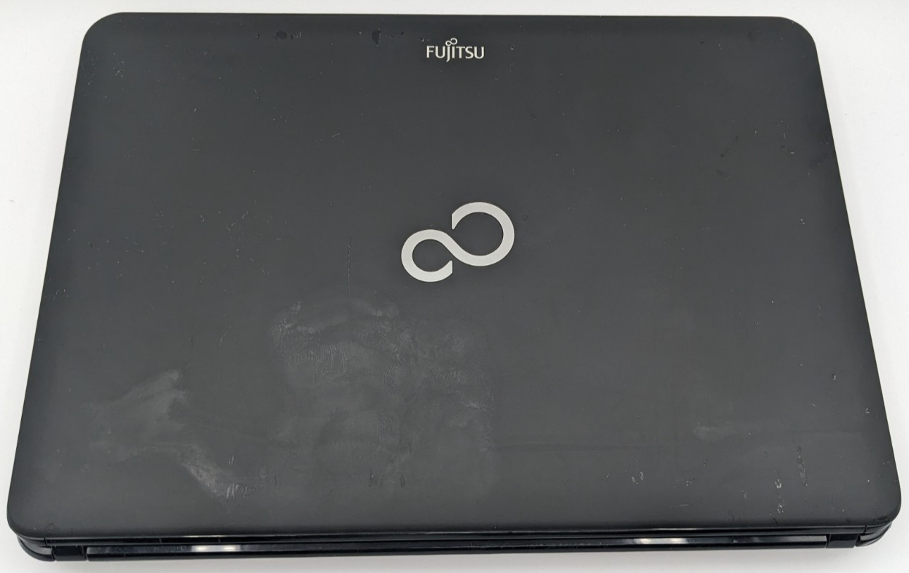 Fujitsu LifeBook LH532 Intel Core i3-2350M 4GB DDR3 NO HDD/OS