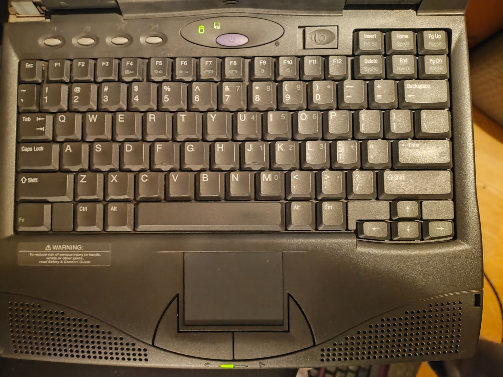Compaq Armada 1598DMT Pentium MMX 266mhz/96mb Ram/No HDD/Power Tested