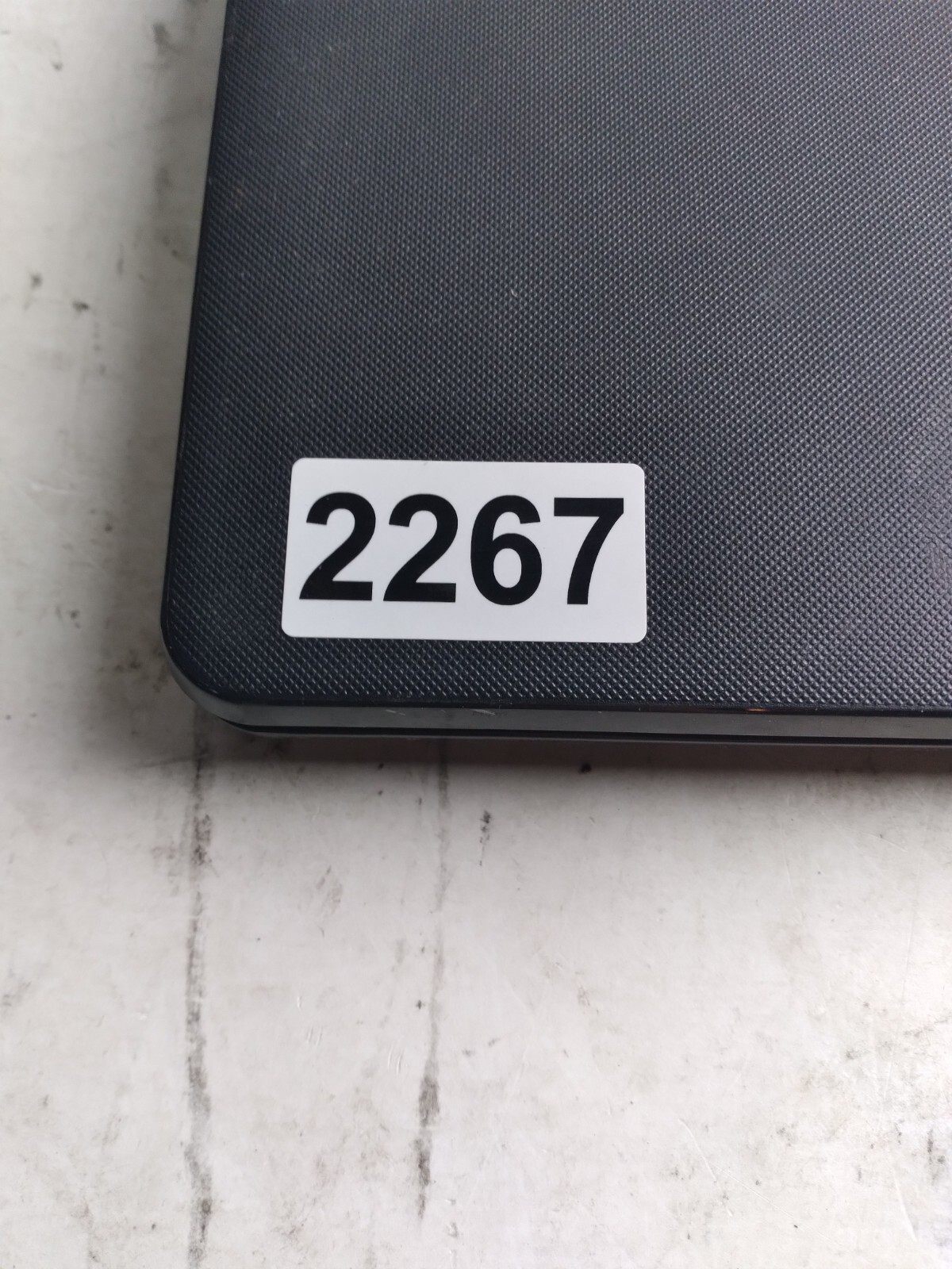Dell Inspiron 15-3567 w/i3-7100U, 4GB RAM, 500GB HDD Laptop for Parts #2267