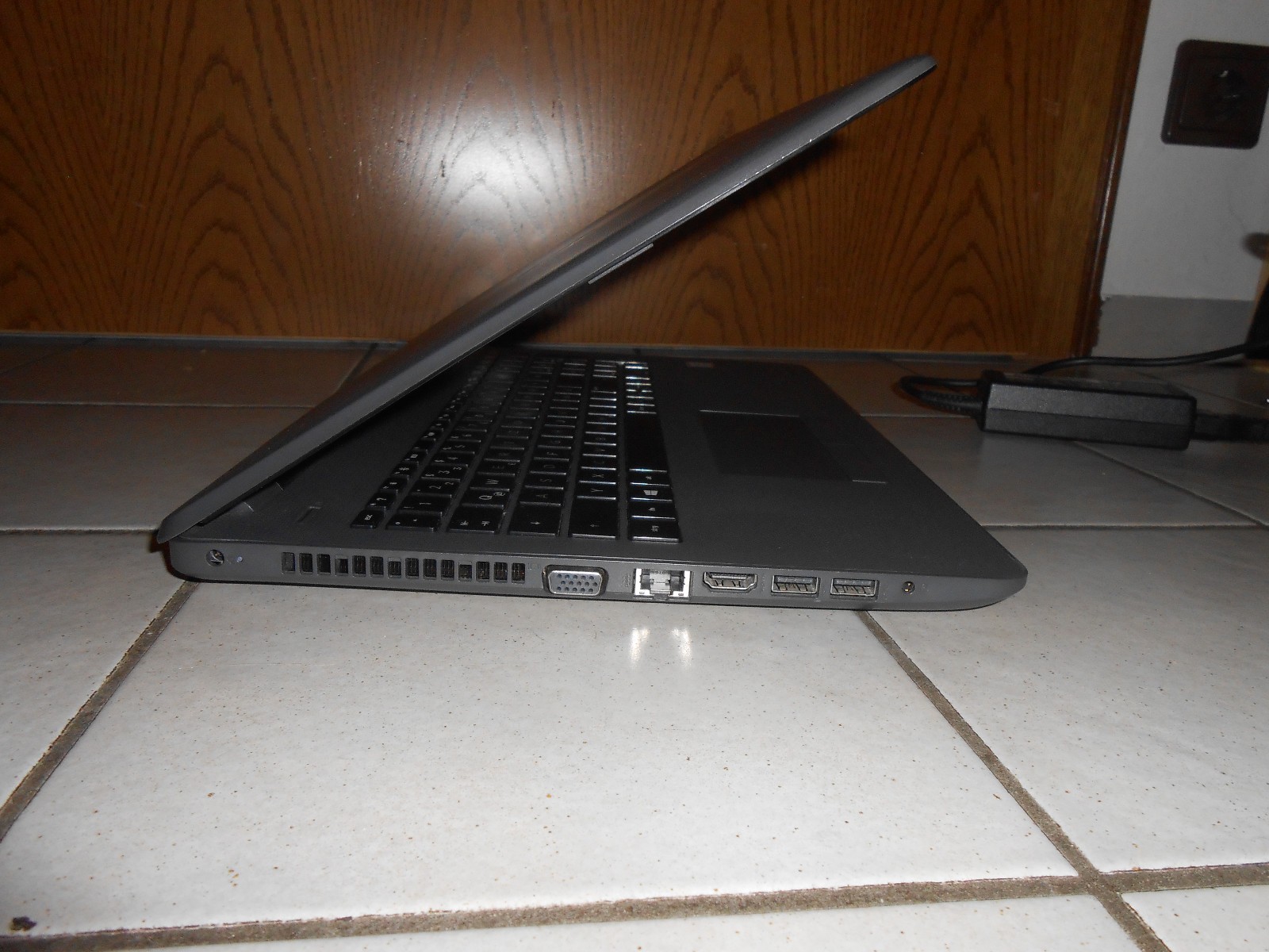 HP 250 G6 i5-7200U 8GB 256GB SSD 15.6″ Full HD