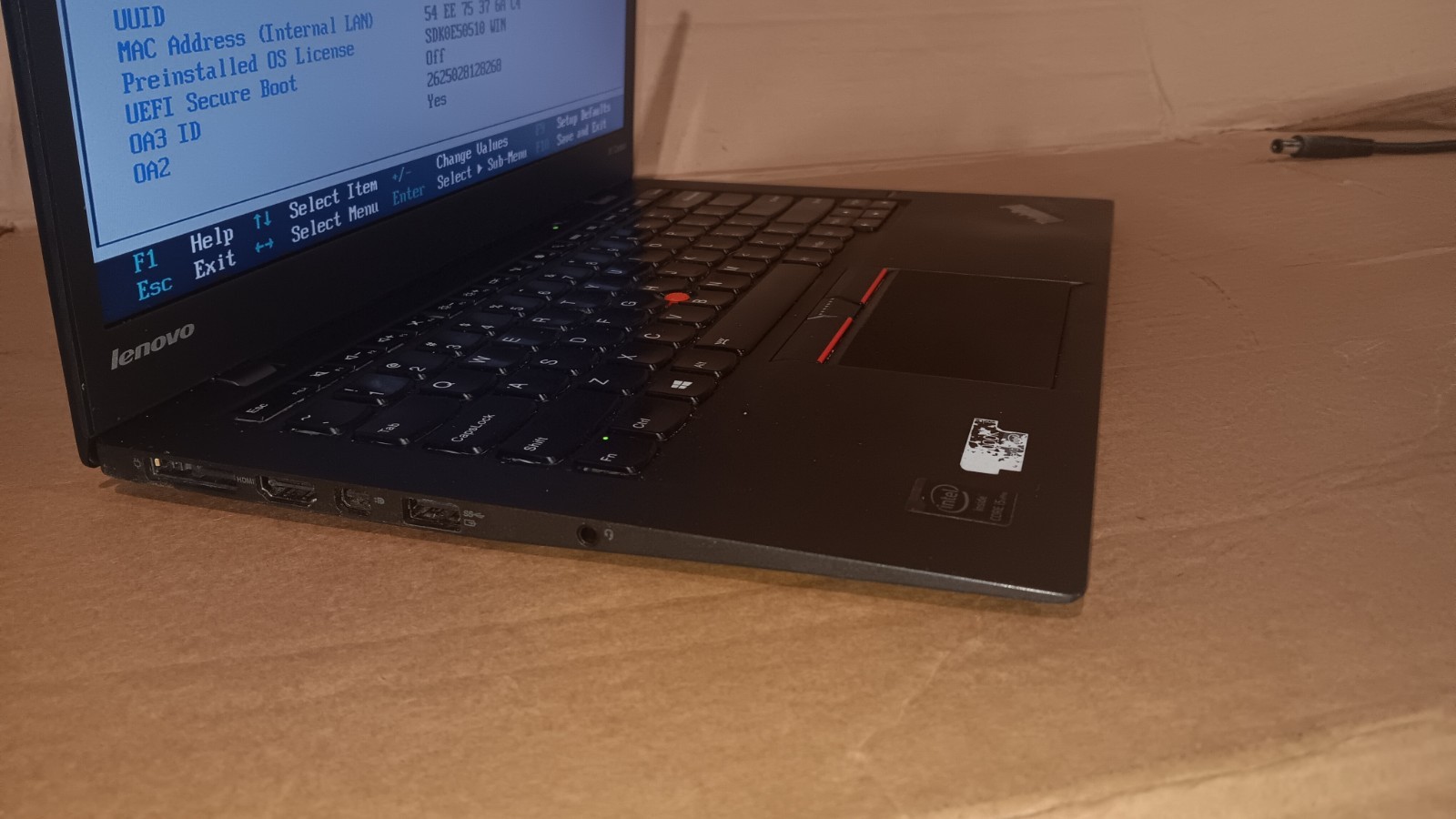 Lenovo ThinkPad X1 Carbon 3rd Gen 14″ Laptop Core i5-5300U @ 2.30 GHz 4 GB Ram