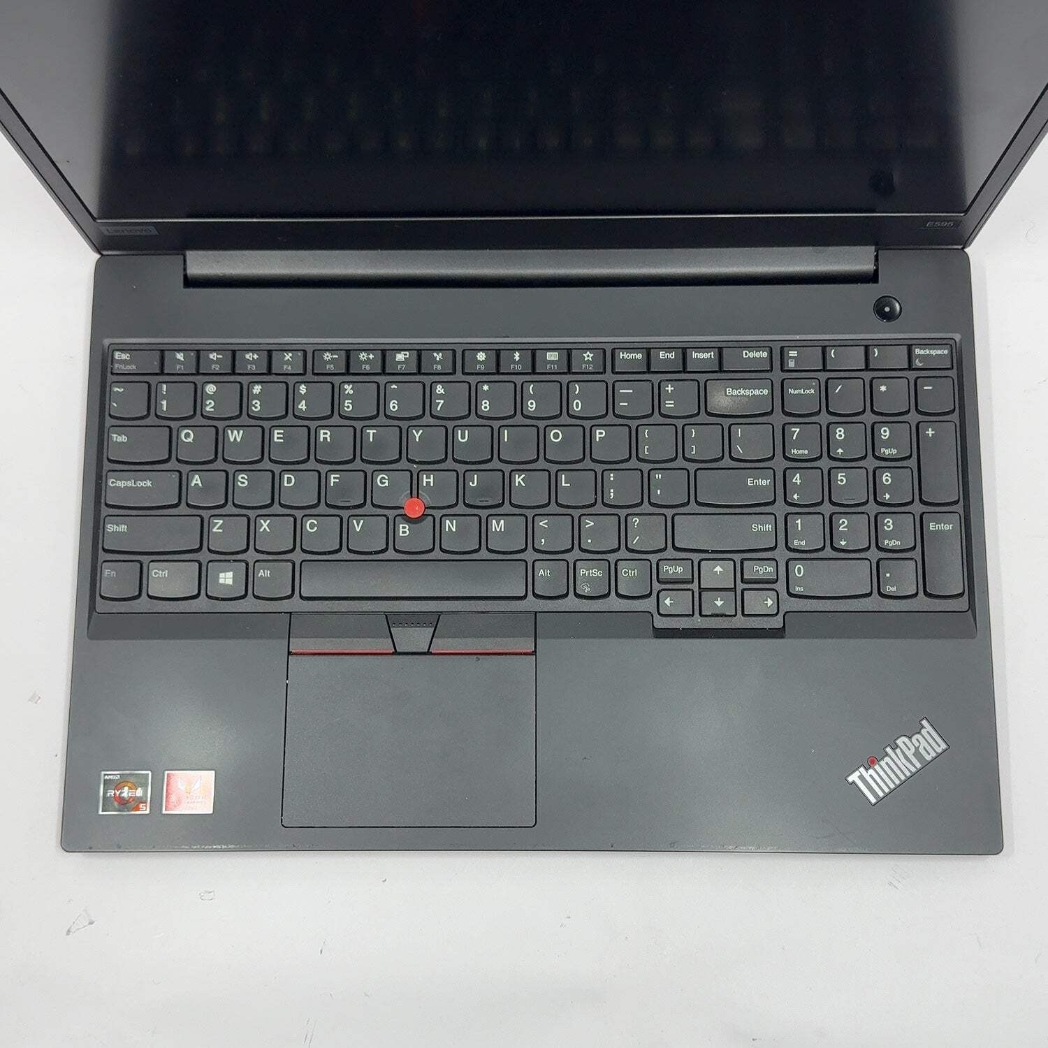 Lenovo Thinkpad E595 15.6″ Ryzen 5 3500U 2.1GHz 8GB RAM 256GB SSD Stickers