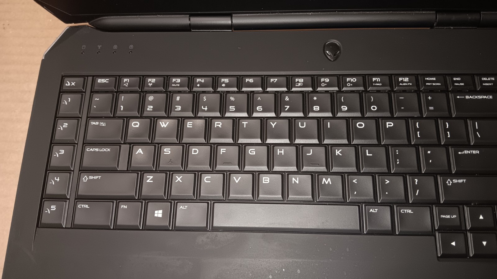 Dell Alienware 17 R3 Gaming Laptop Core i7 Motherboard 17.3″ LCD Screen Parts