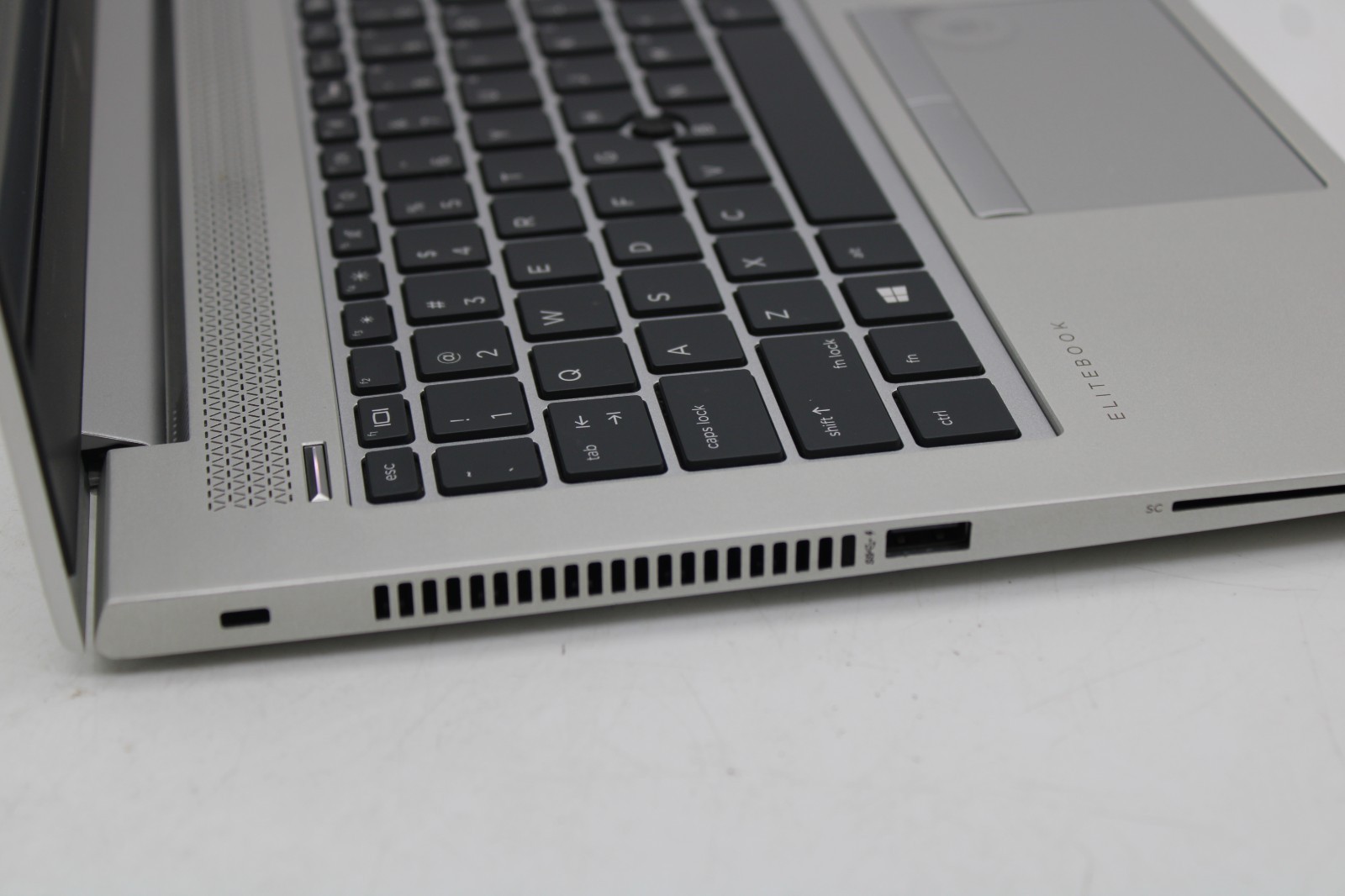 HP Elitebook 830 G6 – W11 Pro, 256GGB SSD, 8GB RAM, Intel i7-8665U w/ Charger