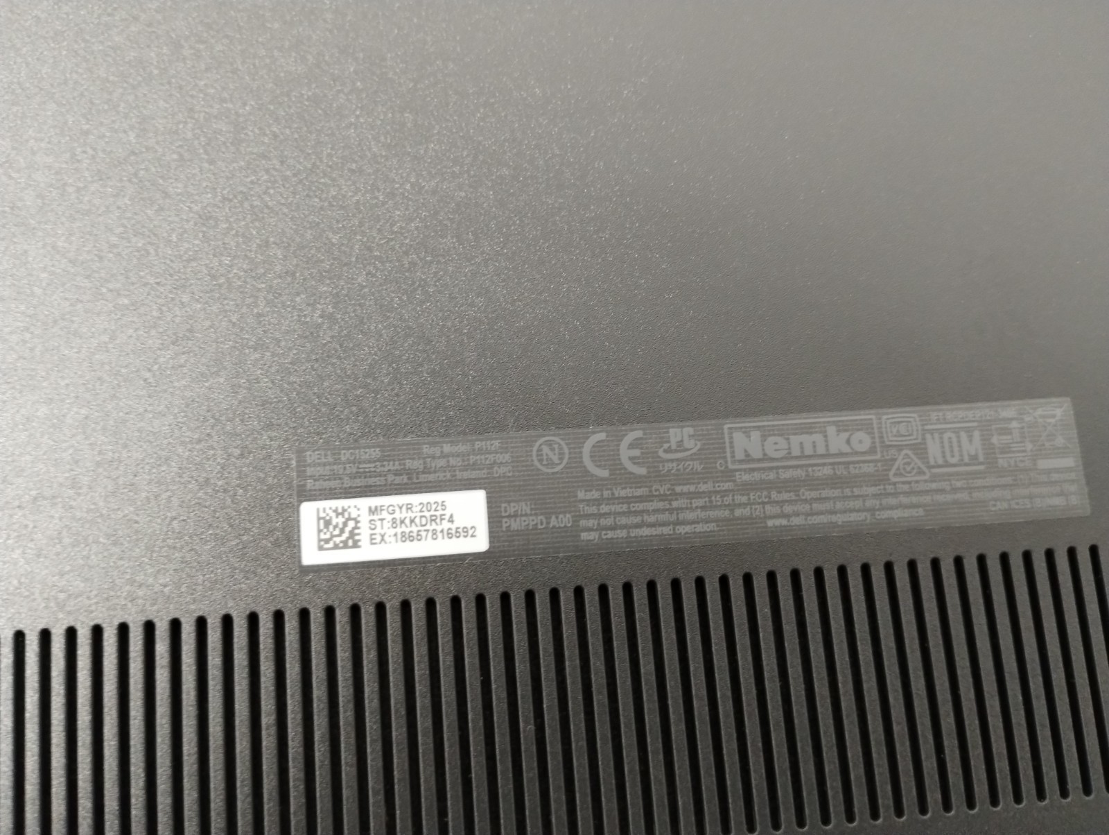 DELL 15 DC15255 HV1N4, AMD Ryzen 5 7530U, 2.00 GHz, 8 GB RAM, 1 TB NVMe SSD