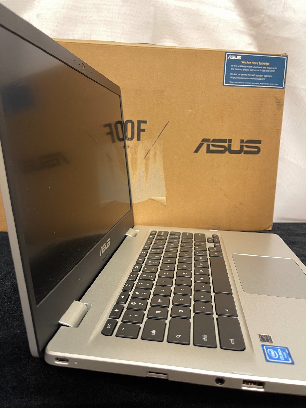 Asus Chromebook C424M Silver 128GB Storage 4GB RAM Integrated 14″ Screen Laptop