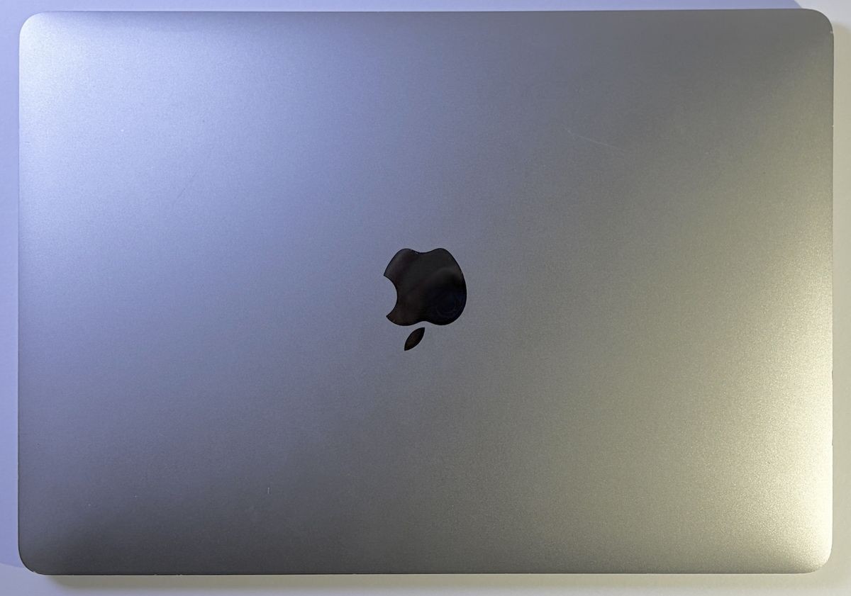 Apple MacBook Pro A1708 Core i5 2.30GHz 8GB SSD 128GB Mac OS Ventura
