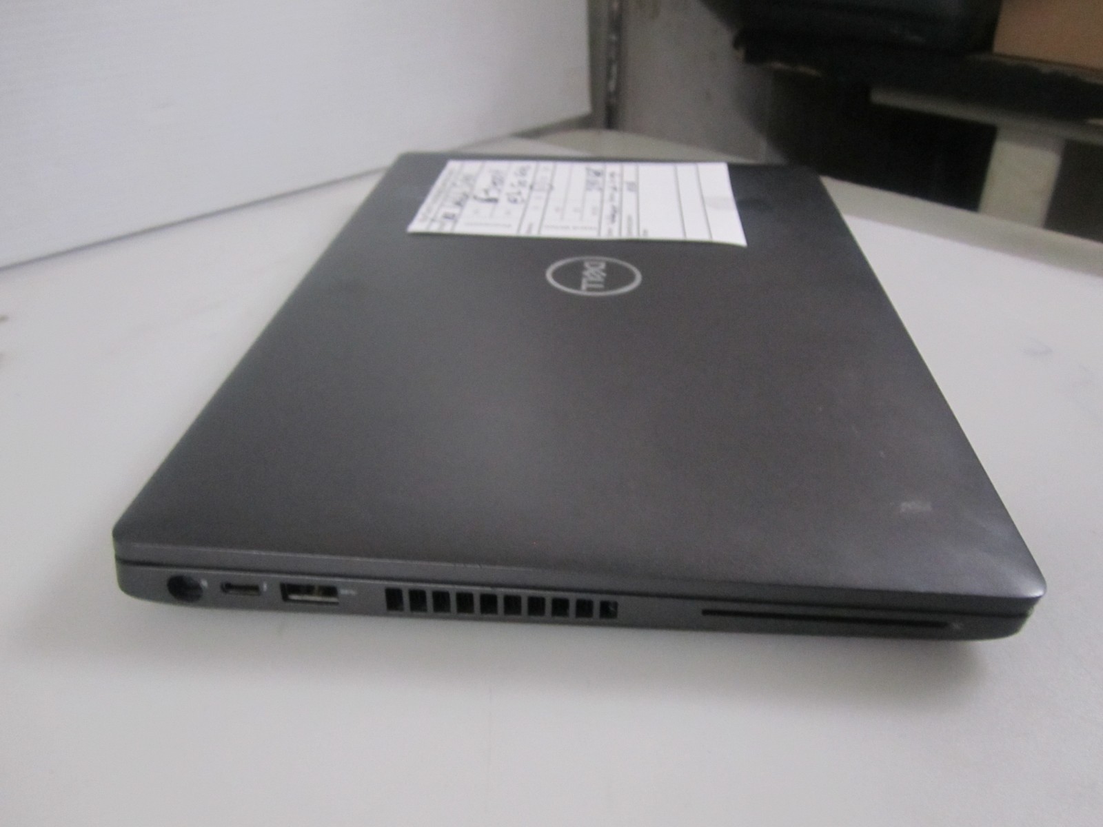 Dell Latitude 5401 14″ i5-9400H 2.5GHz 16GB/240GB m2SSD Laptop +AC NOOS READ_