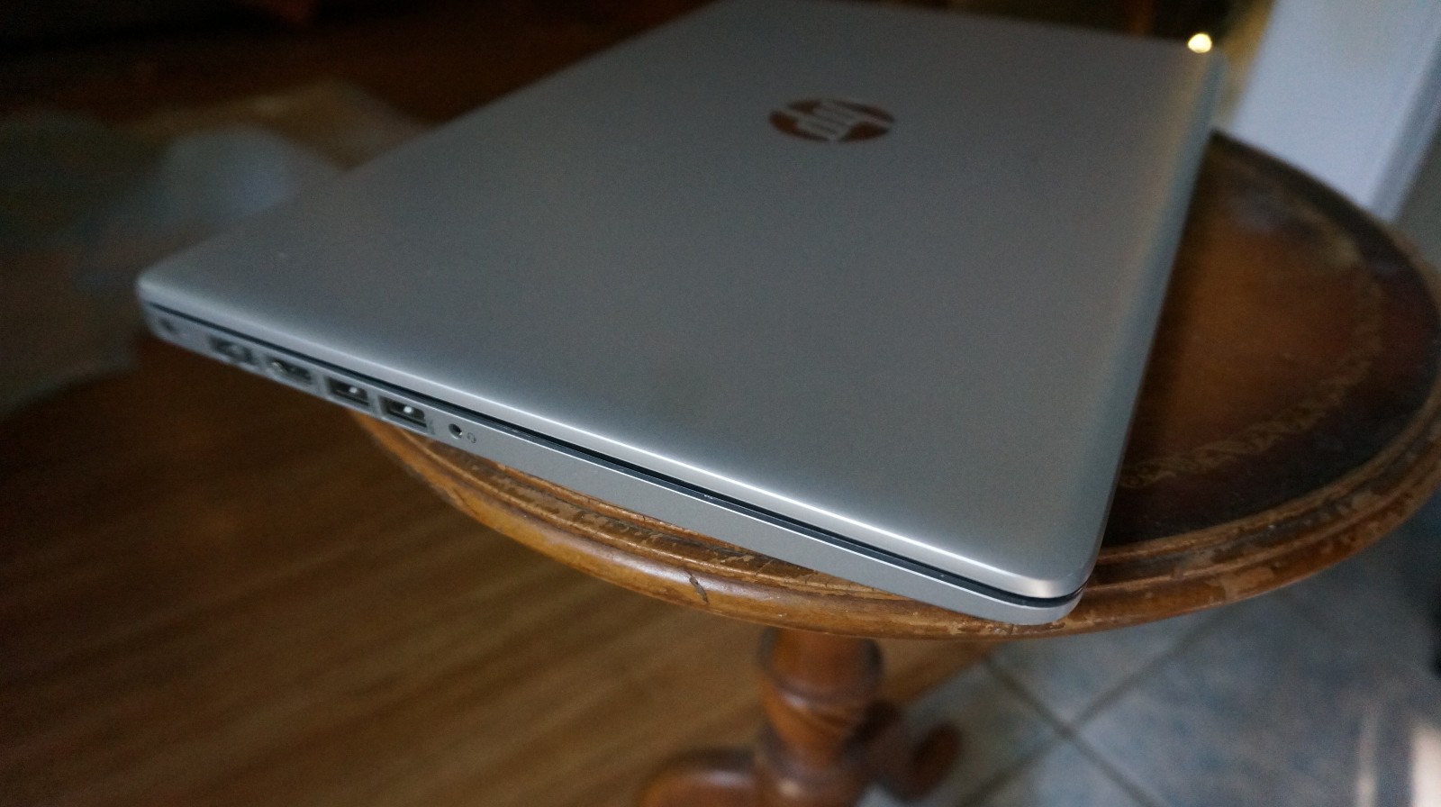 HP 15-da0073ms 15.6 in HD 200GB HD 8 GB RAM Laptop – Silver