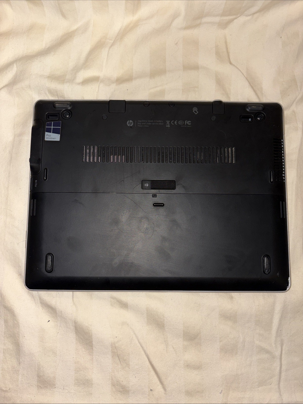 HP EliteBook Revolve 810 G3 – 11.6″ HD, 2.2GHz i5, 4GB RAM, 128GB SSD