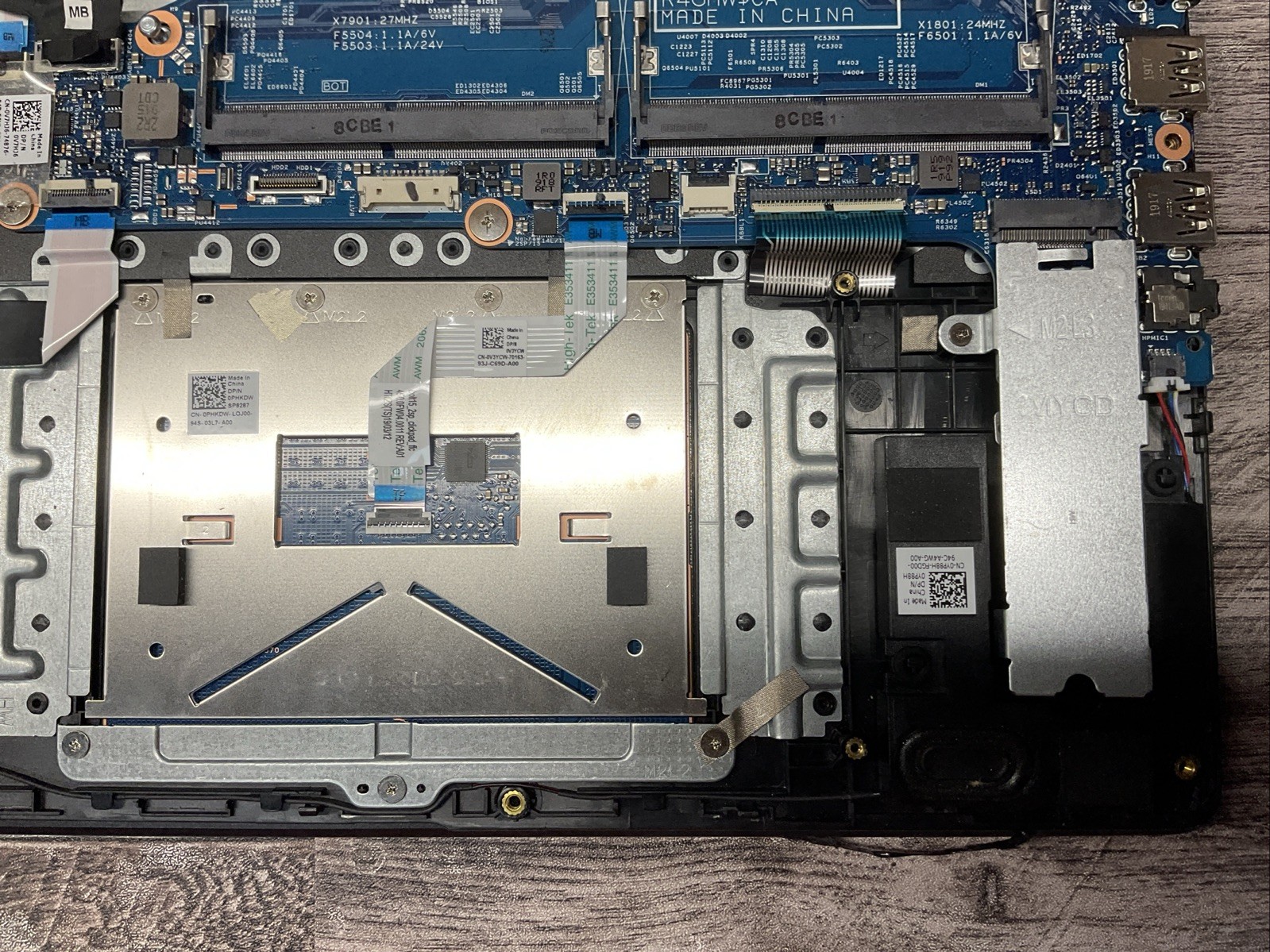 Latitude 3500 / i7 8th / No RAM Laptop Notebook PC / B9N