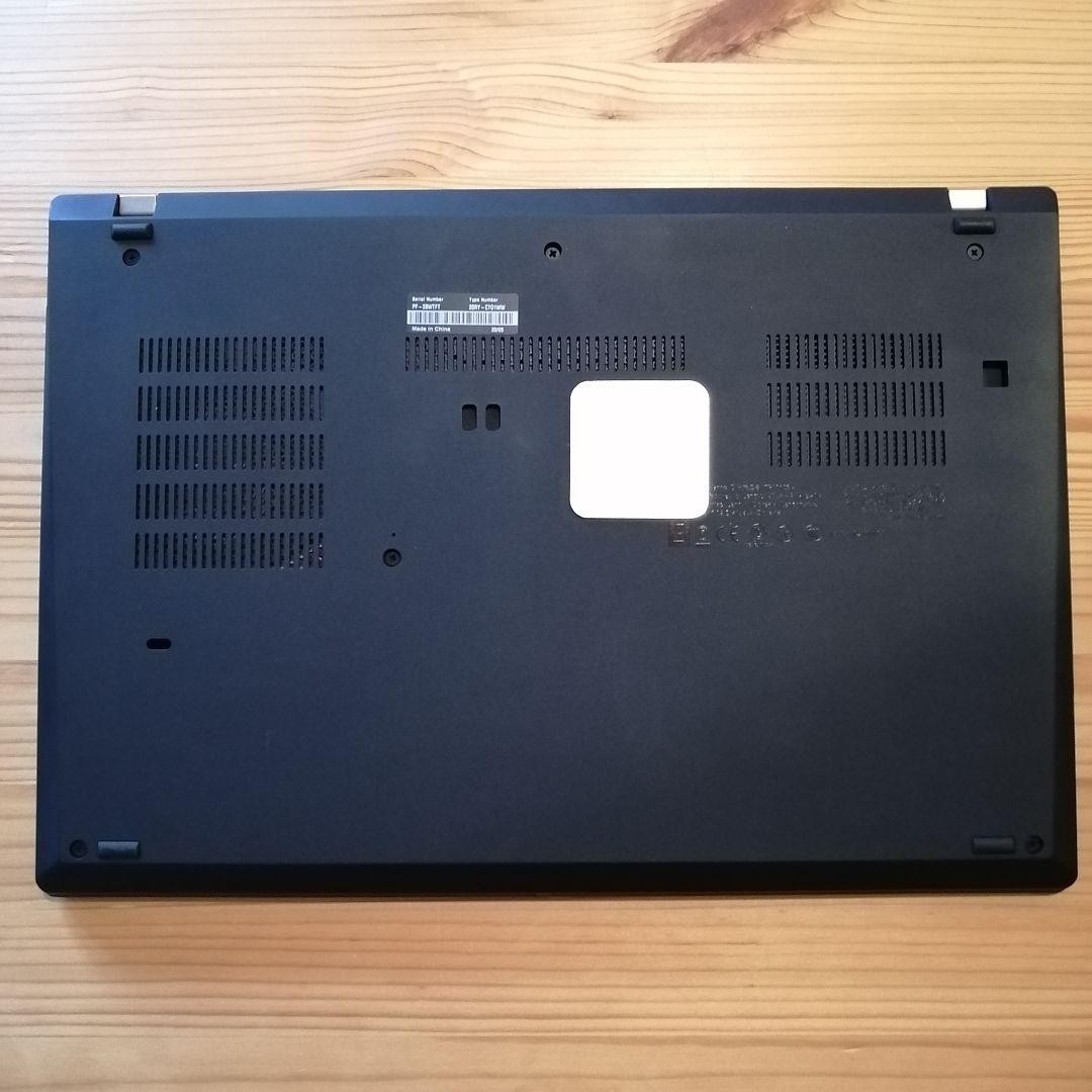 Lenovo ThinkPad T490 14″ i7-10510U 32GB 512GB SSD GeForce MX250