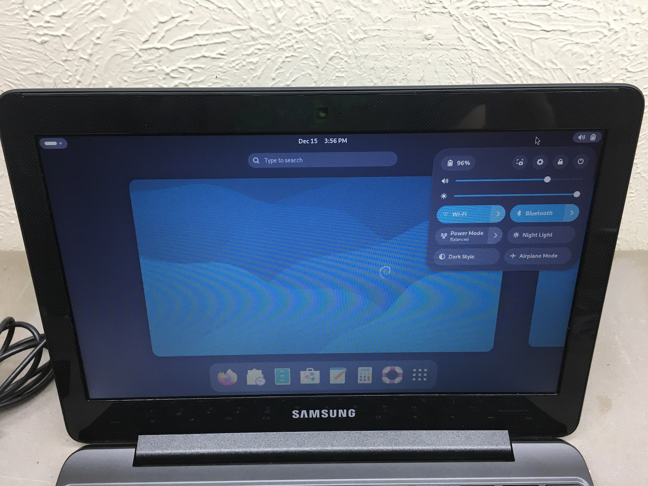 Samsung 11.6″ XE500C13-K06US Linux Debian 13 laptop 4GB RAM 64GB eMMC w/ power