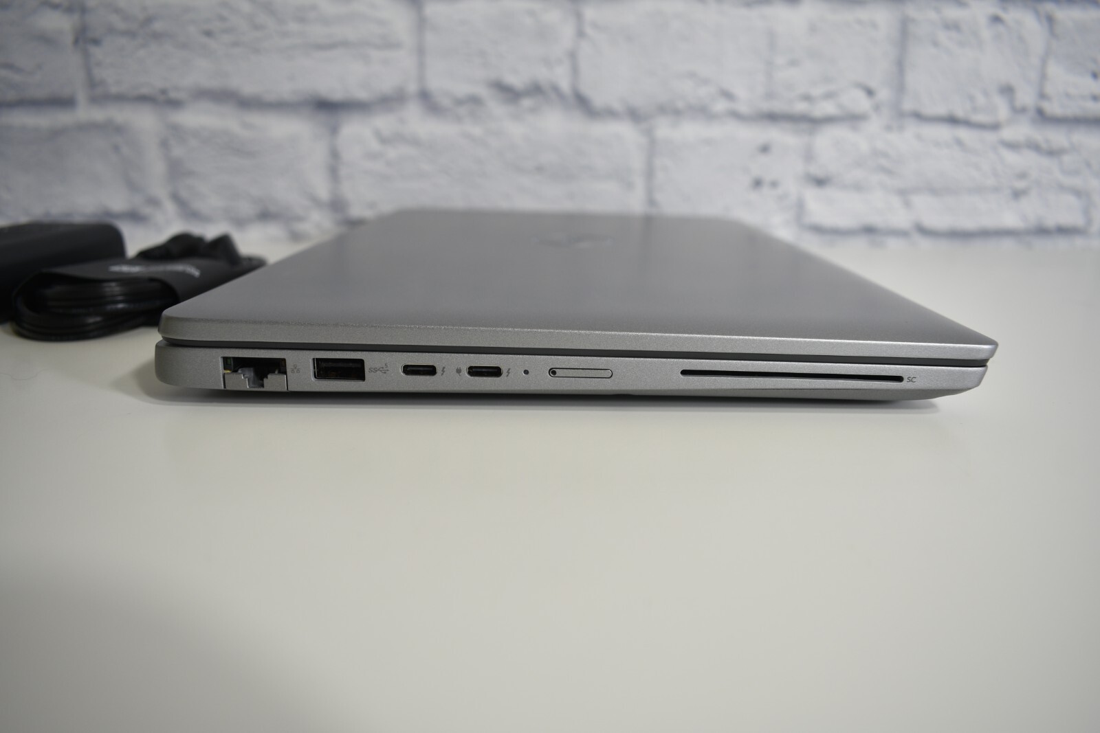 Dell Latitude 5450 14″ FHD Touch Intel Ultra 5 135U 512GB SSD 16GB RAM WIN11 PRO